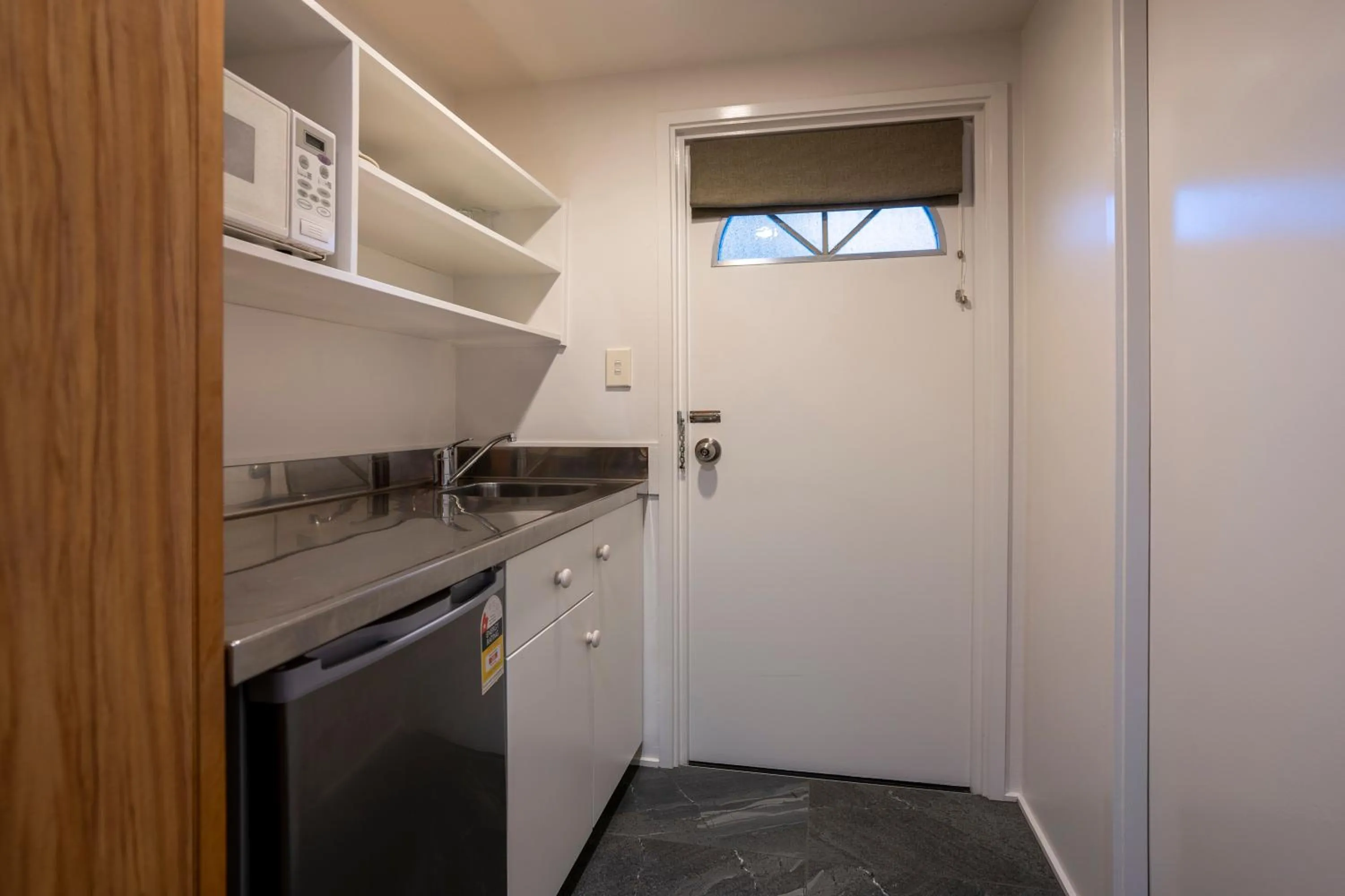 Kitchen or kitchenette in Wallaceville Motor Lodge