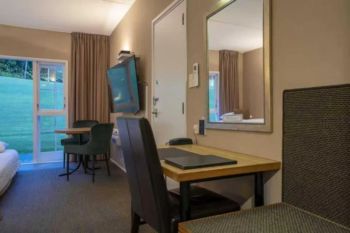 furniture, Bed in Wallaceville Motor Lodge