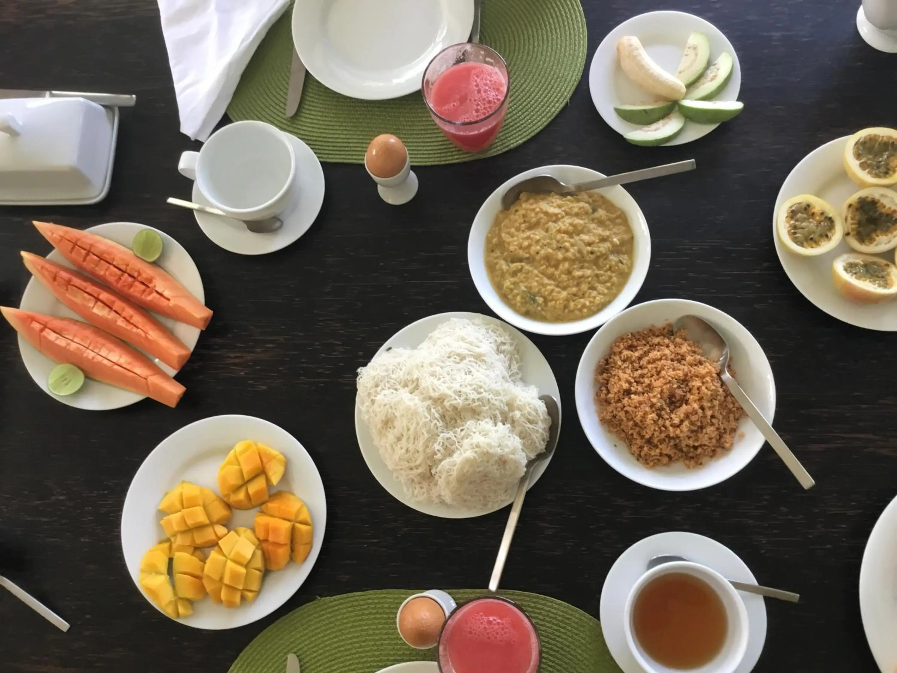 Continental breakfast in Sath Villa Naadi Ayurveda Resort