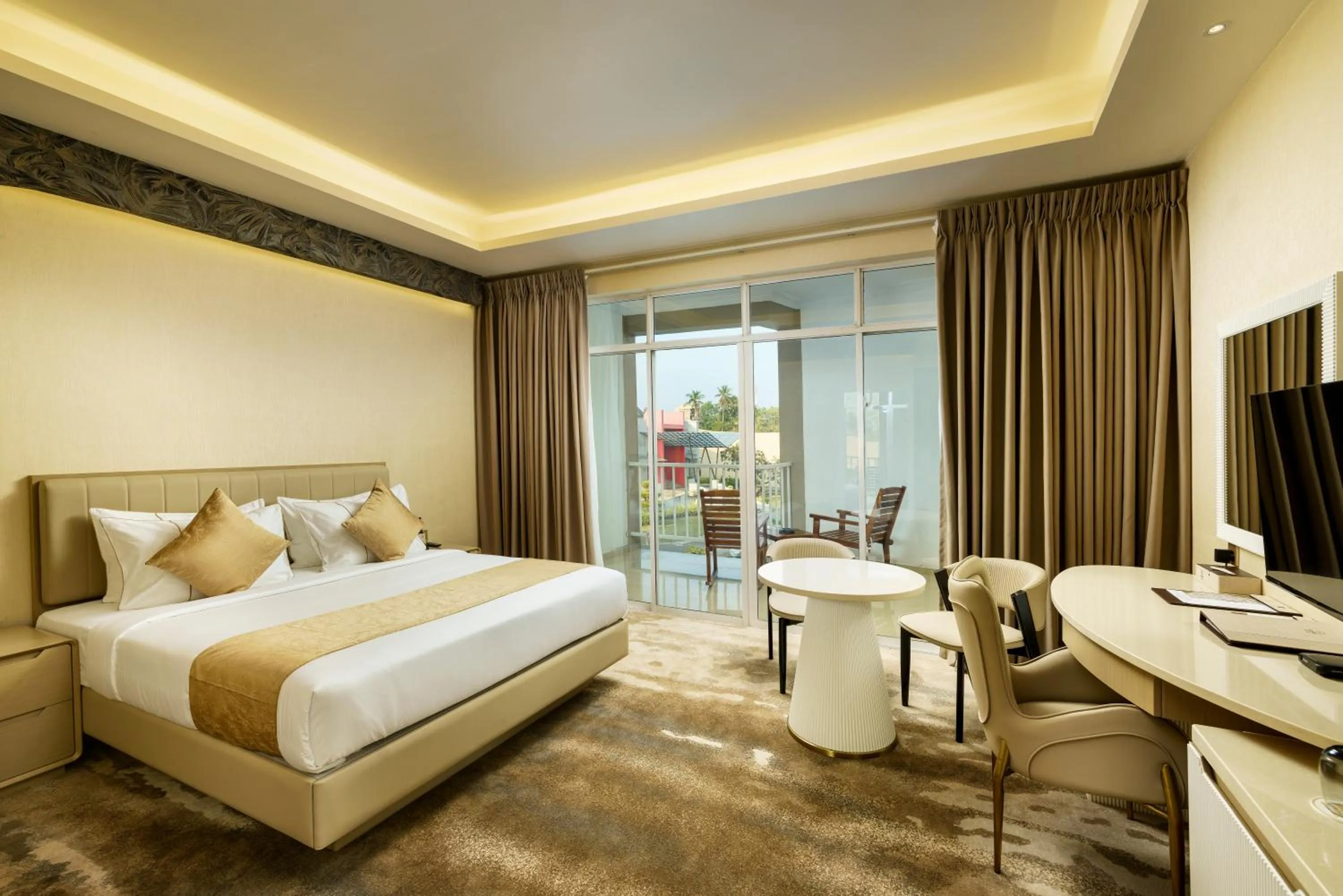 Bed in Avenra Gardens Hotel