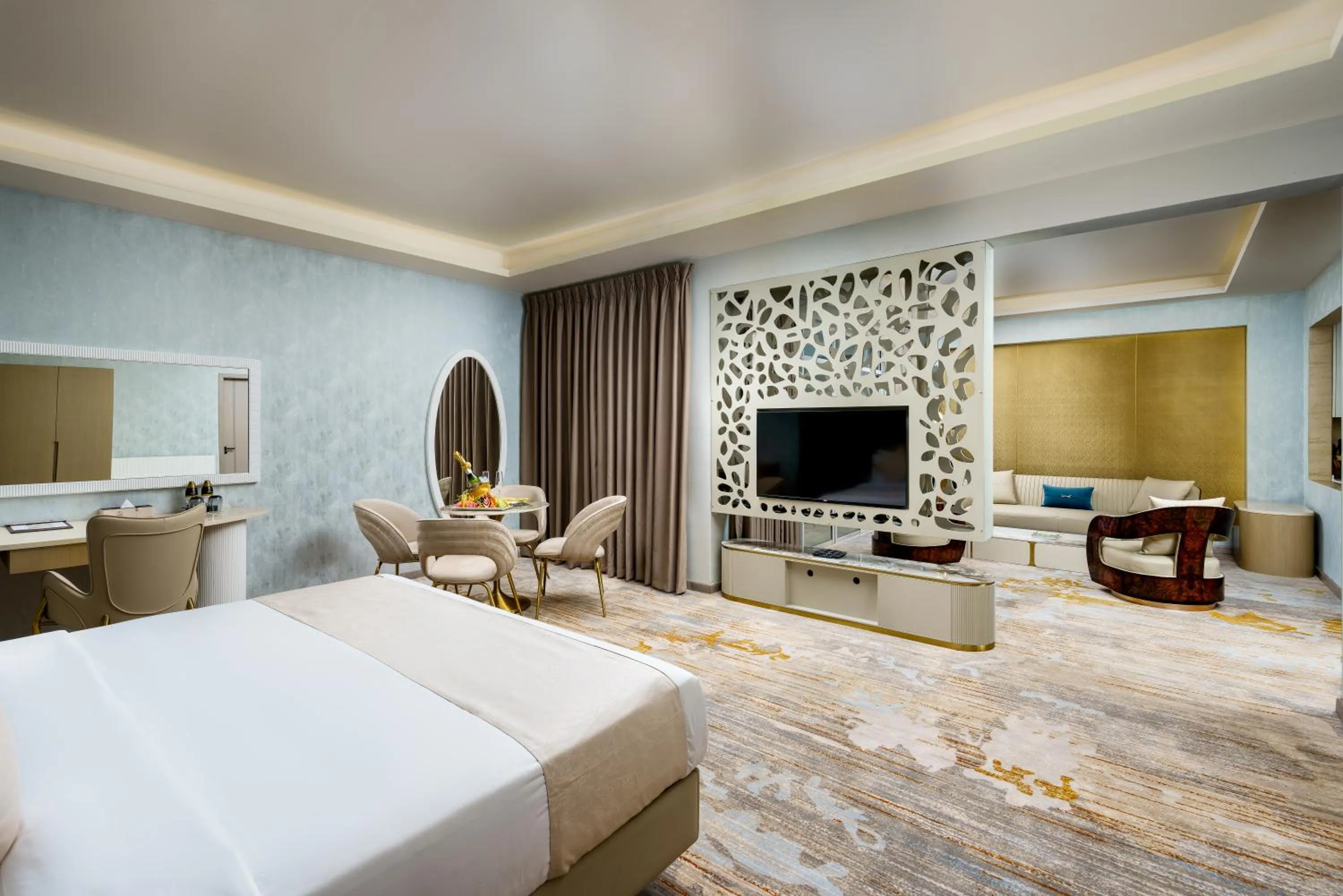 Bed in Avenra Gardens Hotel