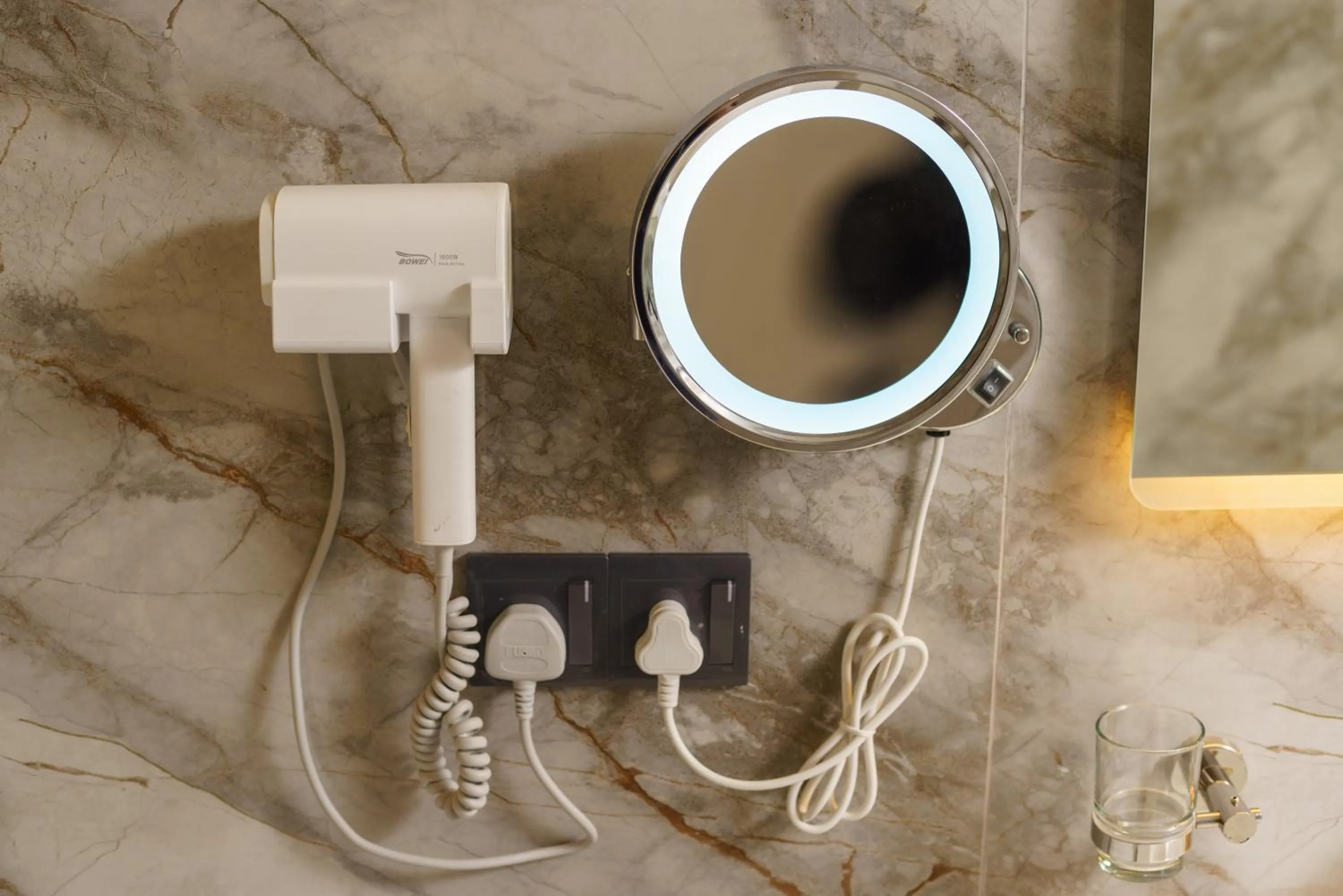 Bathroom in Avenra Gardens Hotel