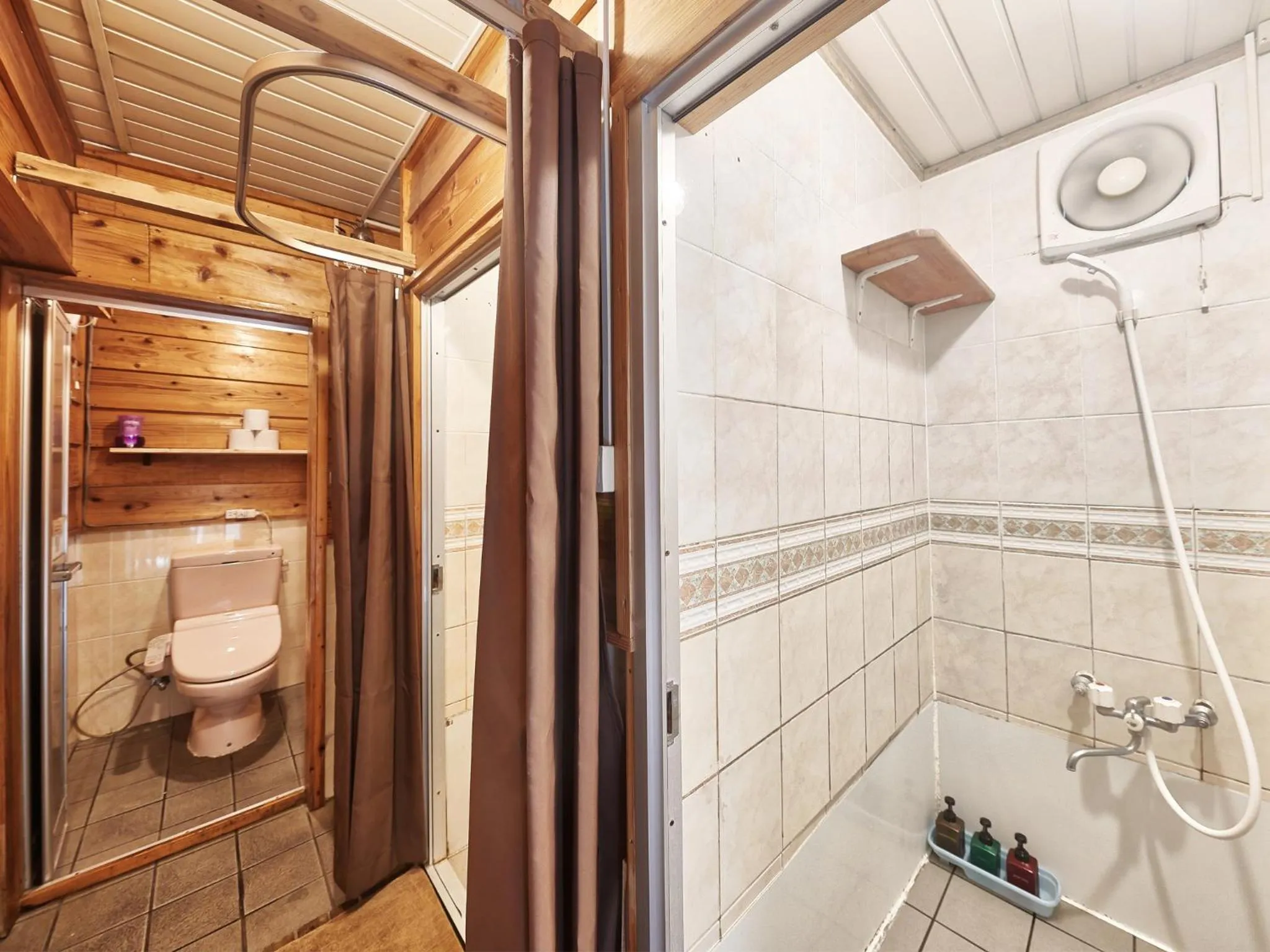 Toilet in Hotel Hamby Resort