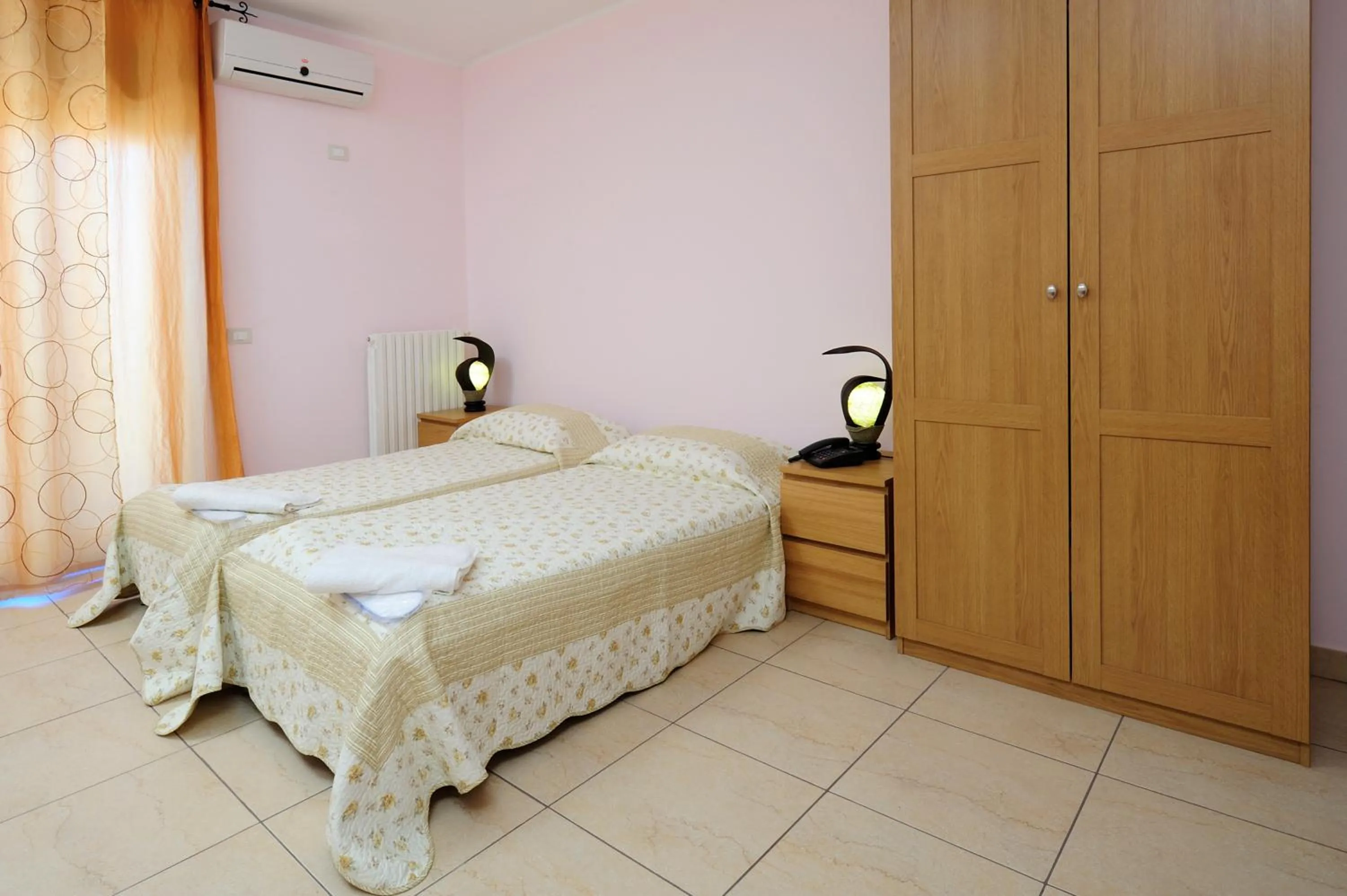 Bed in Hotel Acquaplanet