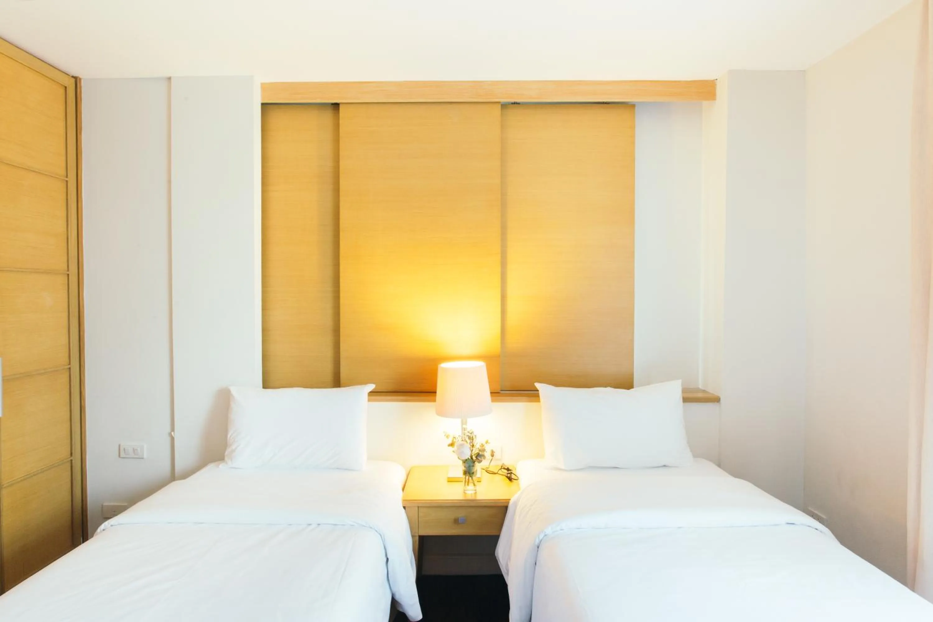 Bedroom, Bed in Thomson Residence Hotel