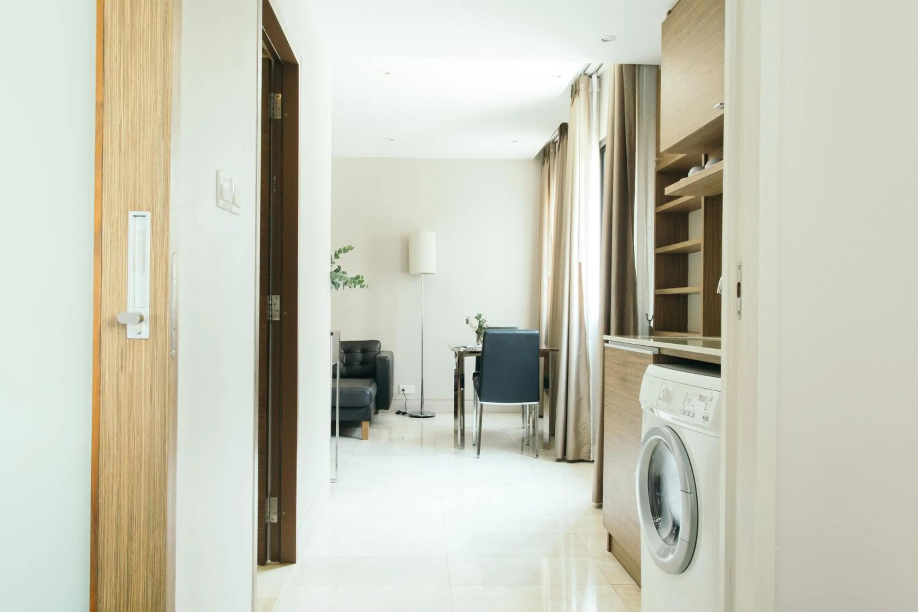 Living room in Thomson Residence Hotel
