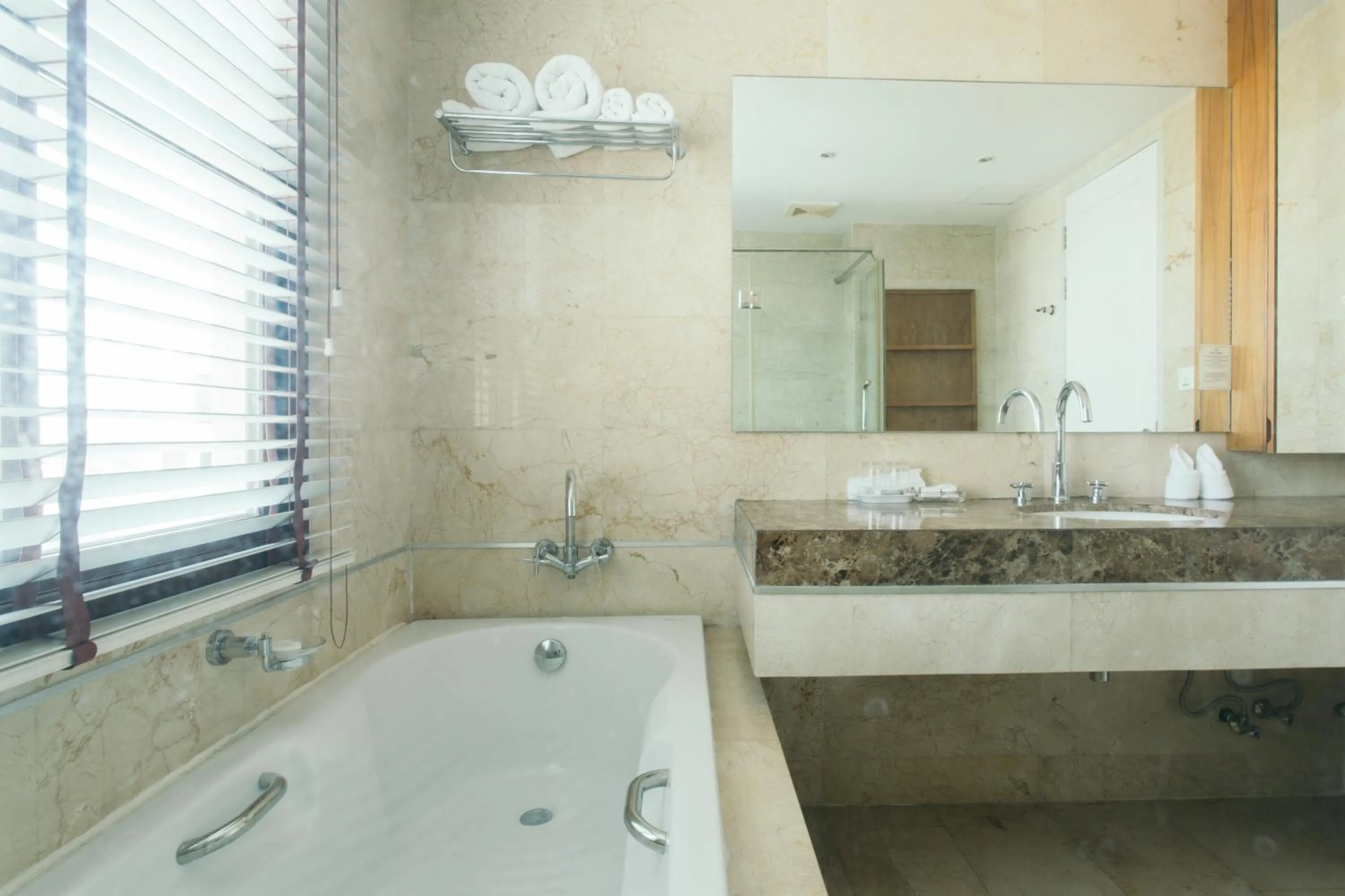 Bathroom in Thomson Residence Hotel
