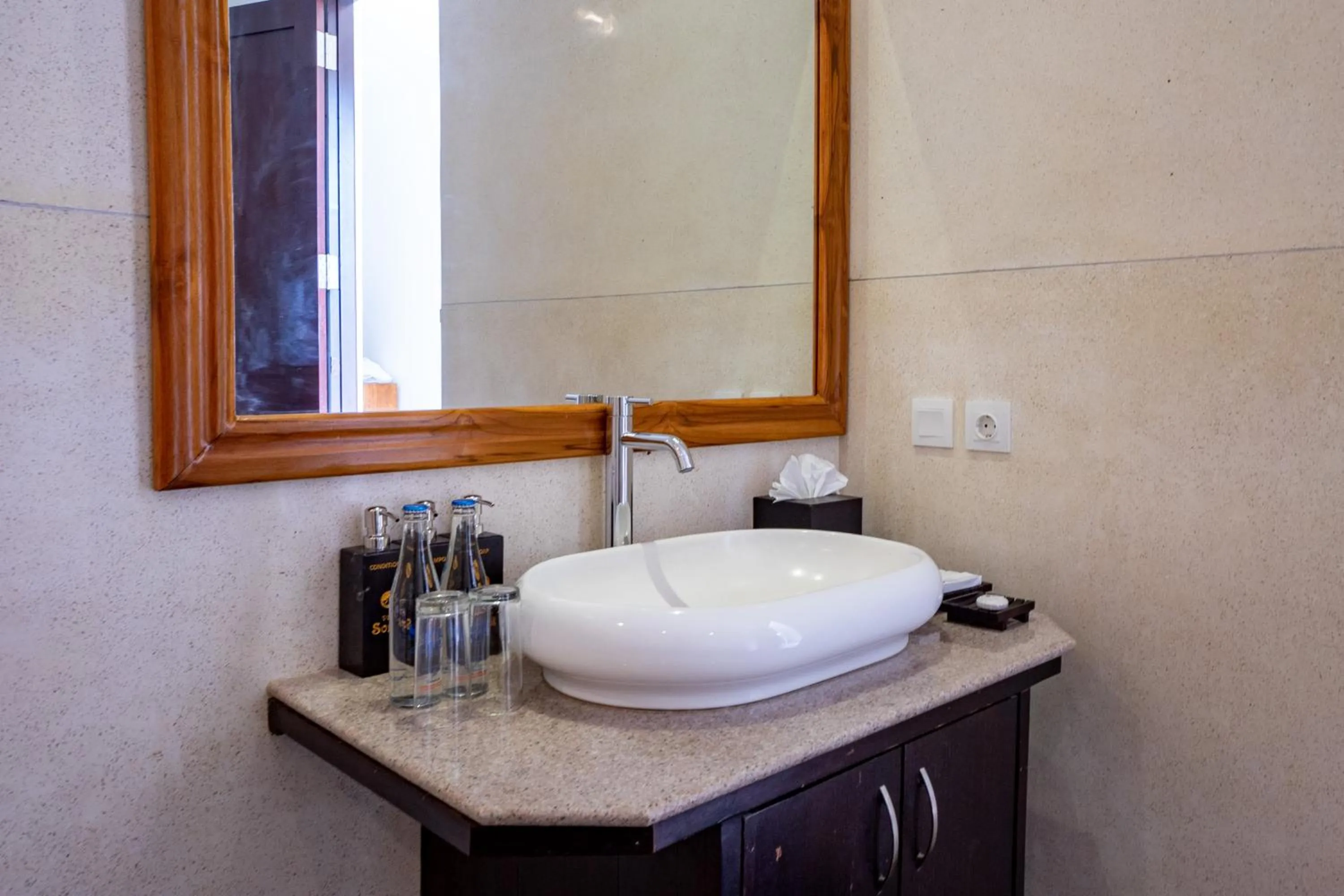 Shower in Villa Sonia Bisma