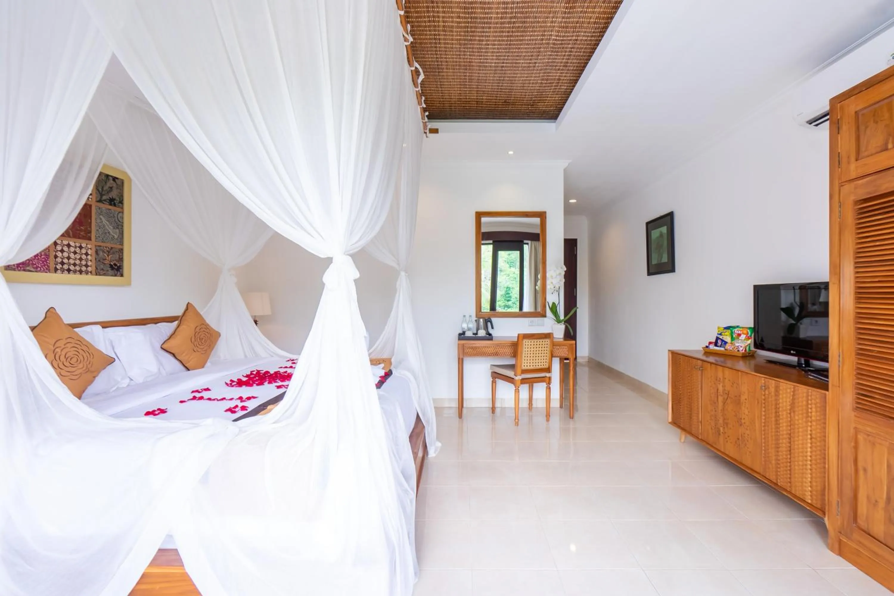 Photo of the whole room, Bed in Villa Sonia Bisma
