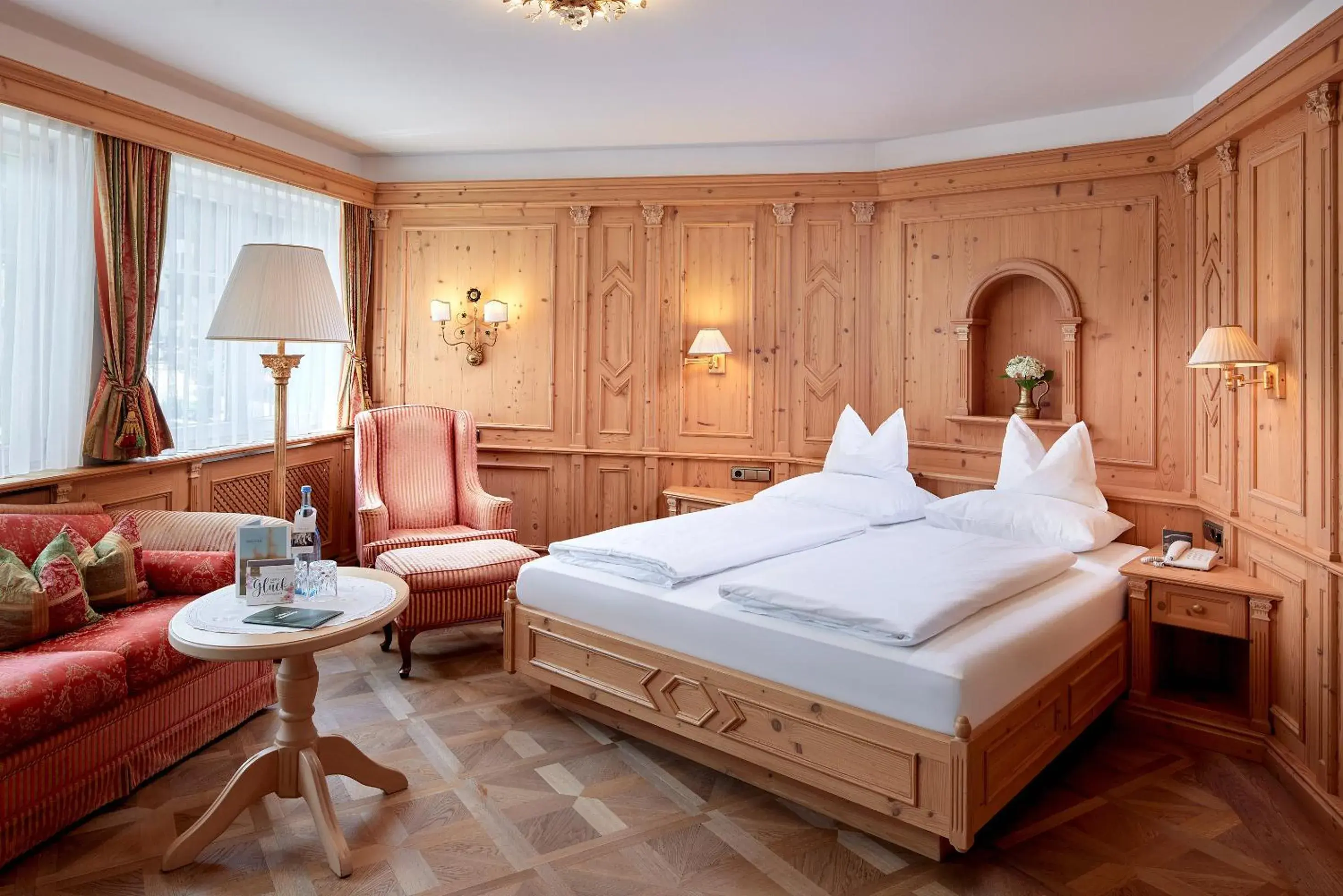 Junior Suite (2 Adults) with Balcony - single occupancy in Hotel Neue Post Junior Suite (2 Adults) with Balcony - single occupancy in Hotel Neue Post