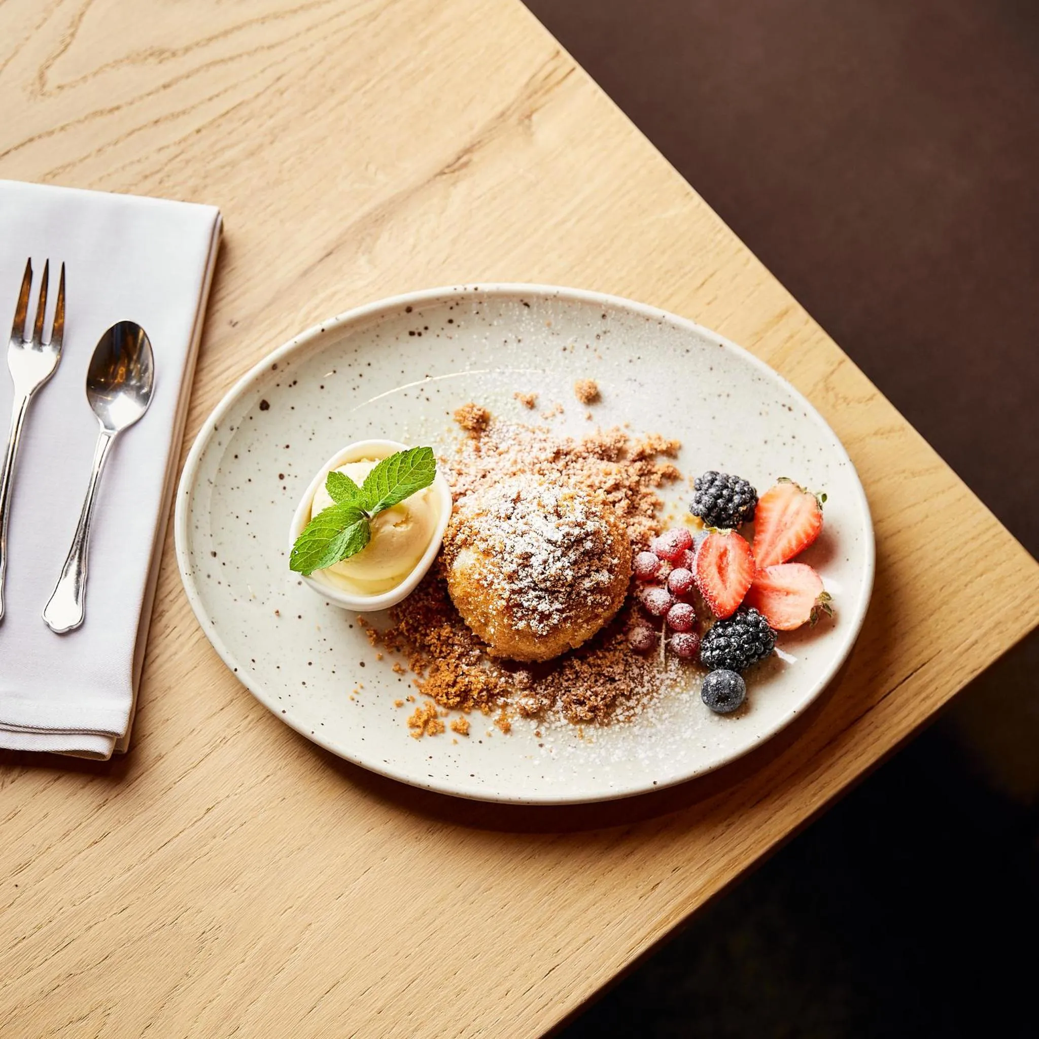 Restaurant/places to eat in Hotel Neue Post