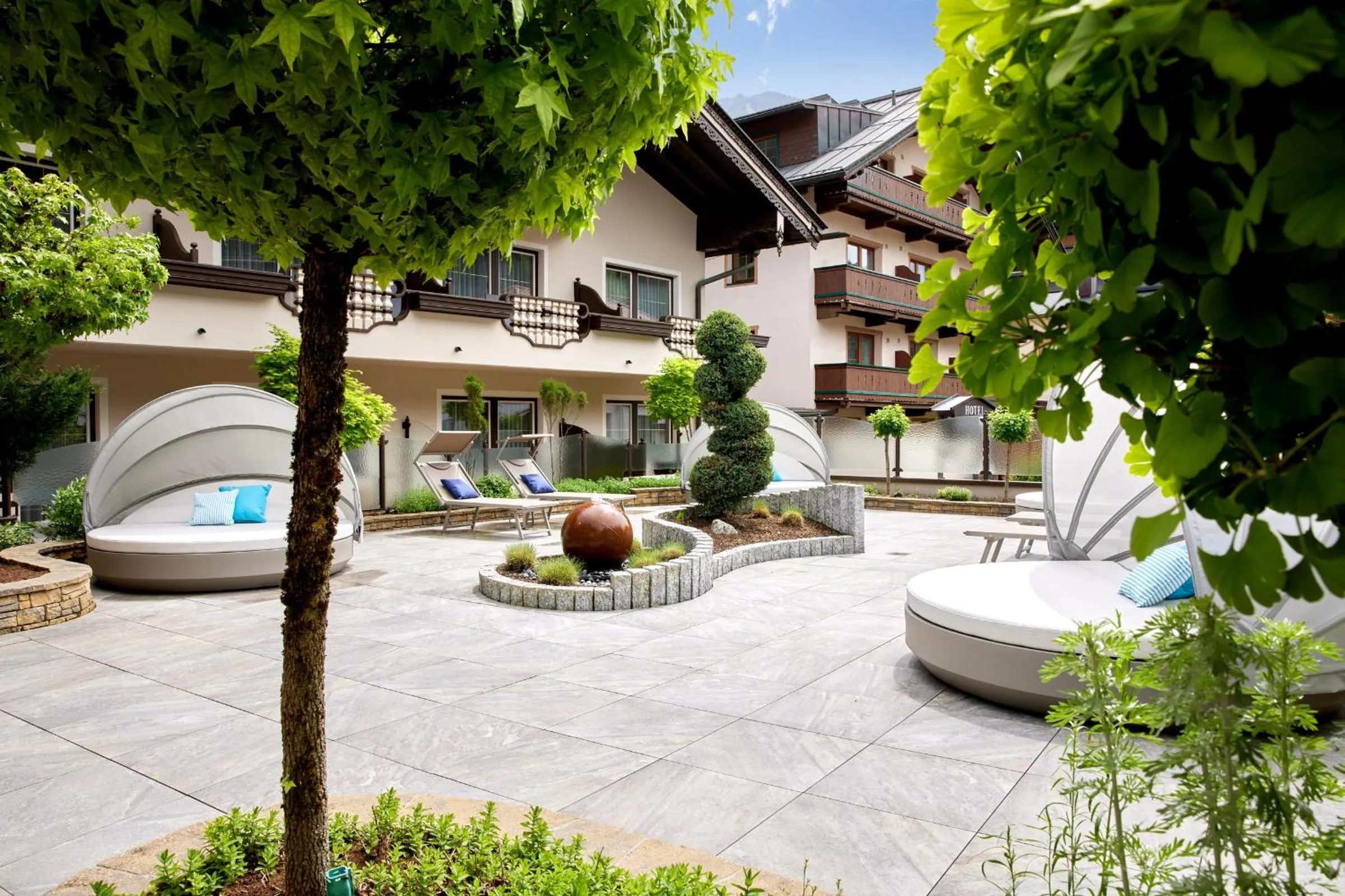 Balcony/Terrace in Hotel Neue Post