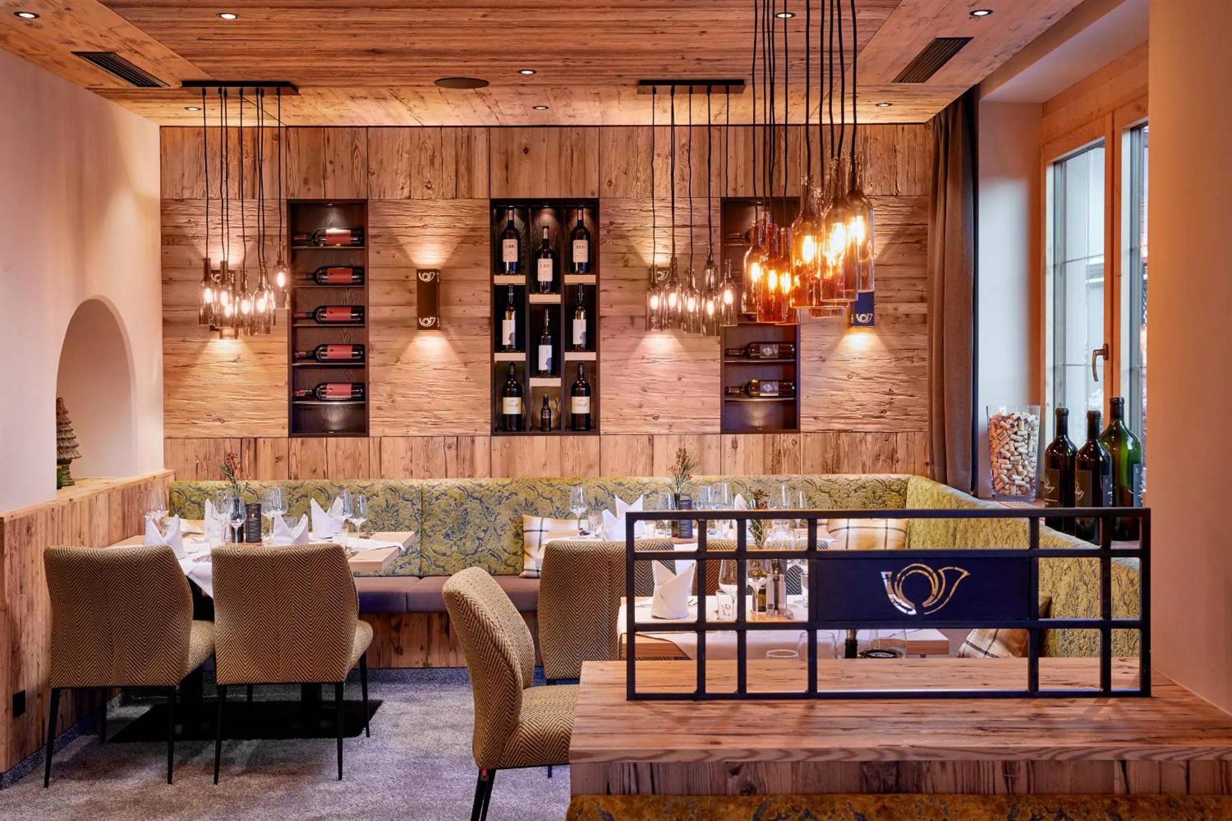 Restaurant/places to eat in Hotel Neue Post