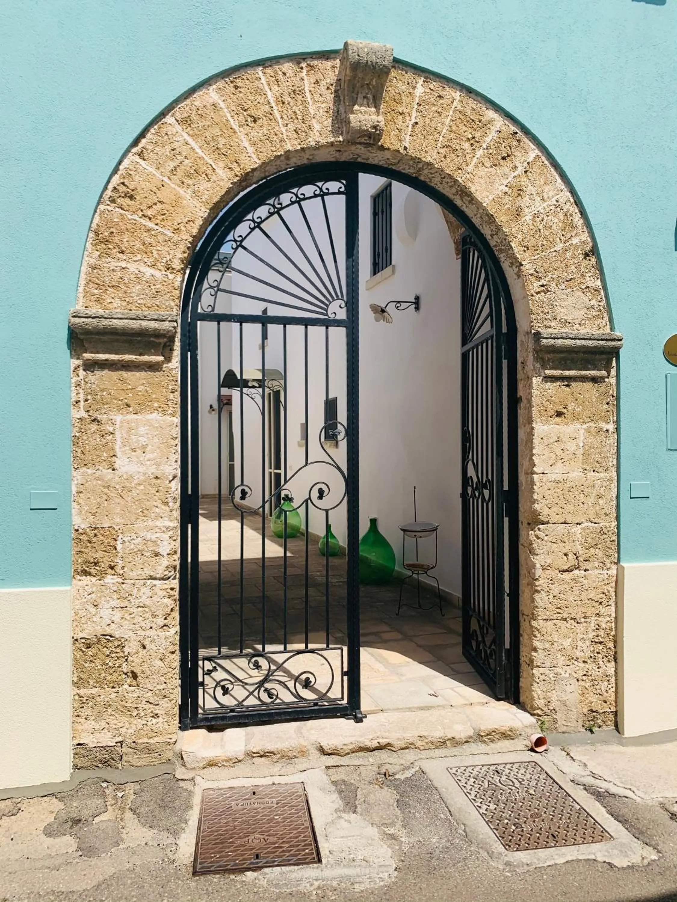 Property building in Nonna Veronica