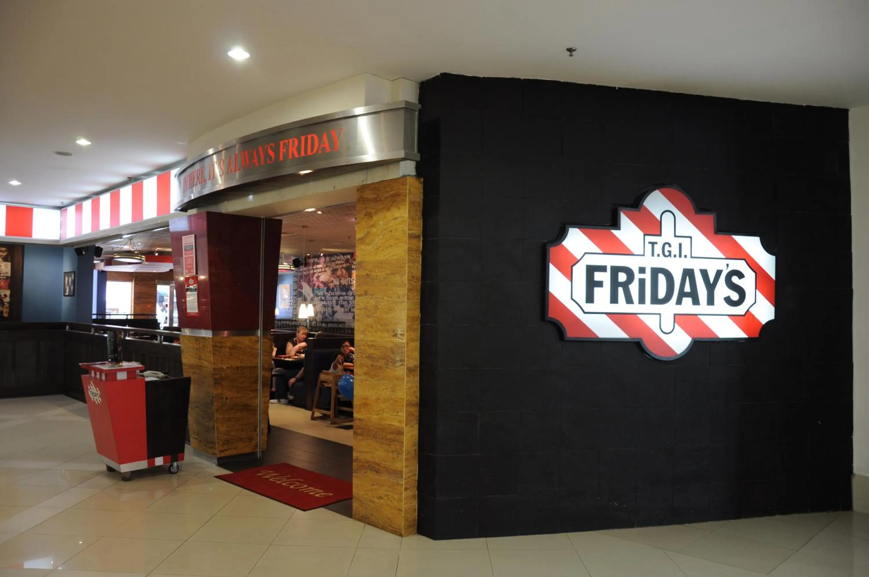 Restaurant/places to eat in Damas Suites & Residences Kuala Lumpur