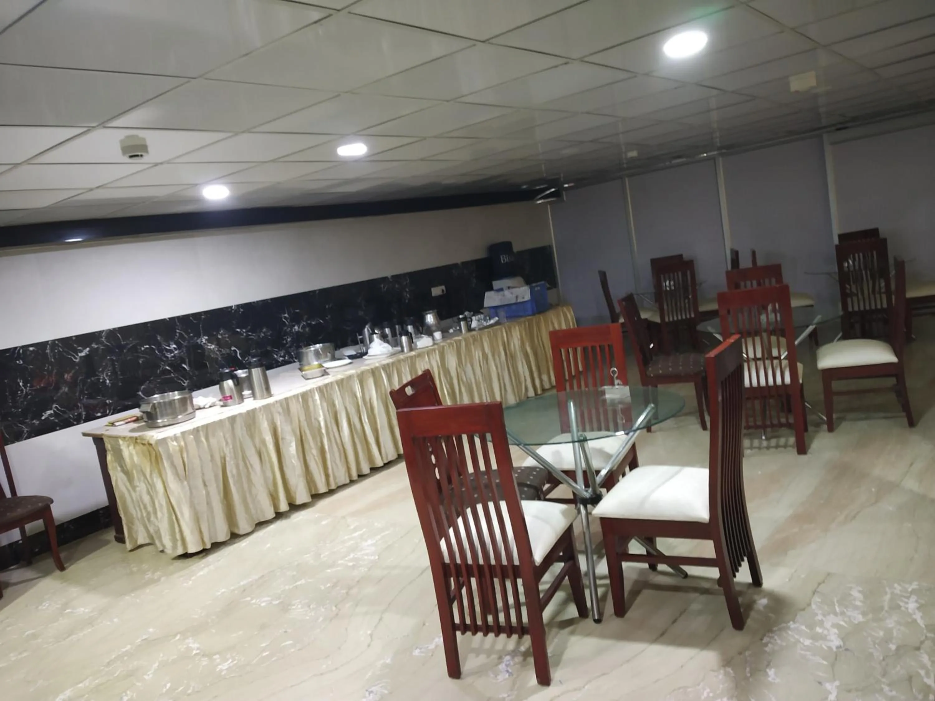 Breakfast in Sohi Residency