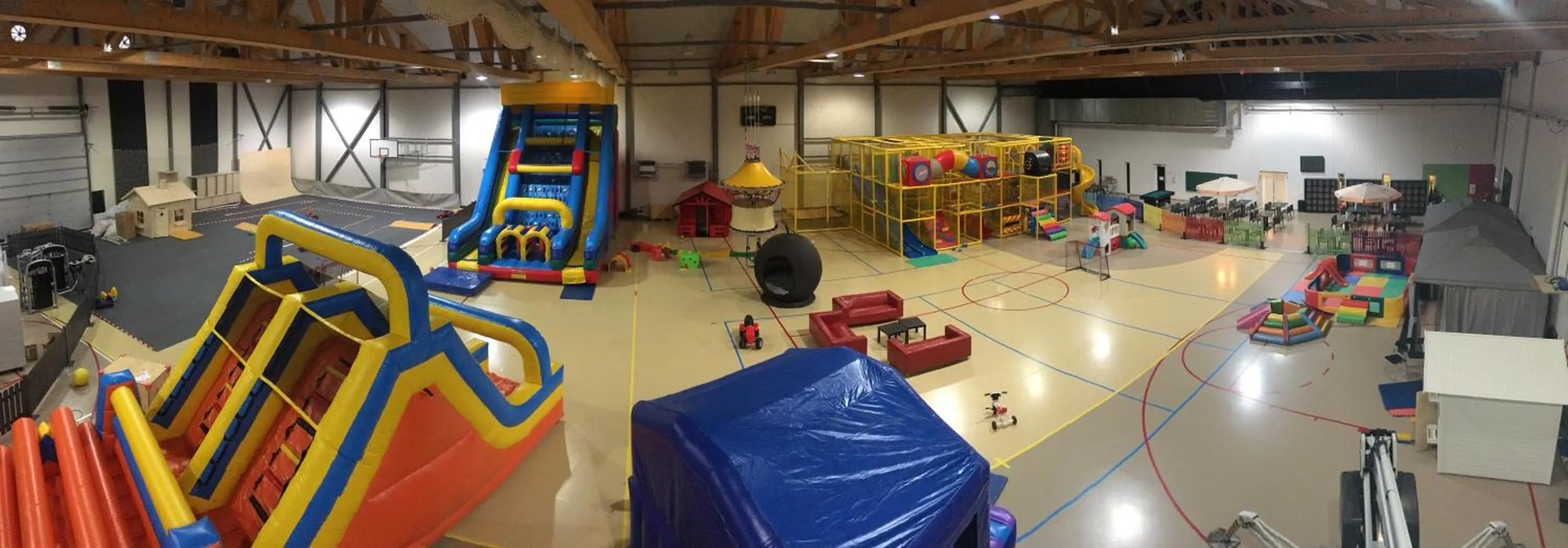 Children play ground in Vesterland Feriepark Hytter, hotell og leikeland