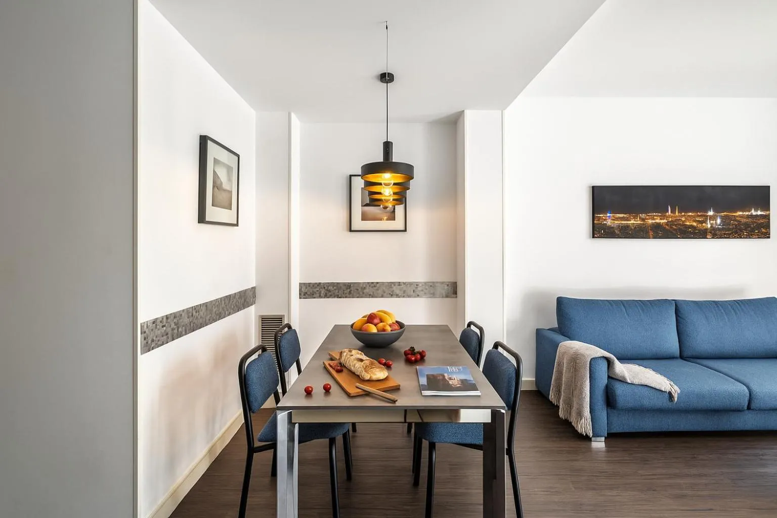 Living room in Aspasios Catedral Apartments