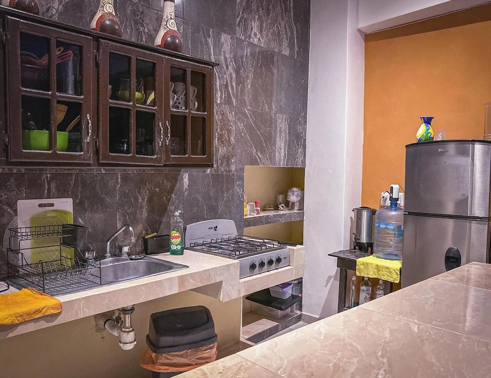 Kitchen or kitchenette in Casa Daniels Guesthouse