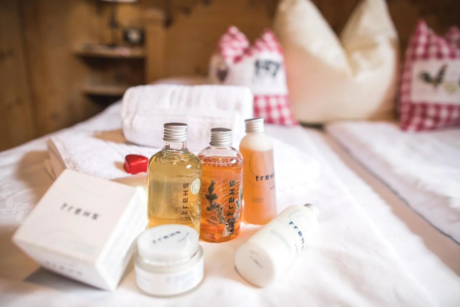 Decorative detail, Bed in Hotel Chalet Alpenrose Bio Wellness Naturaktivhotel