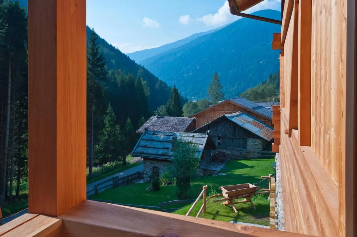 Garden view in Hotel Chalet Alpenrose Bio Wellness Naturaktivhotel