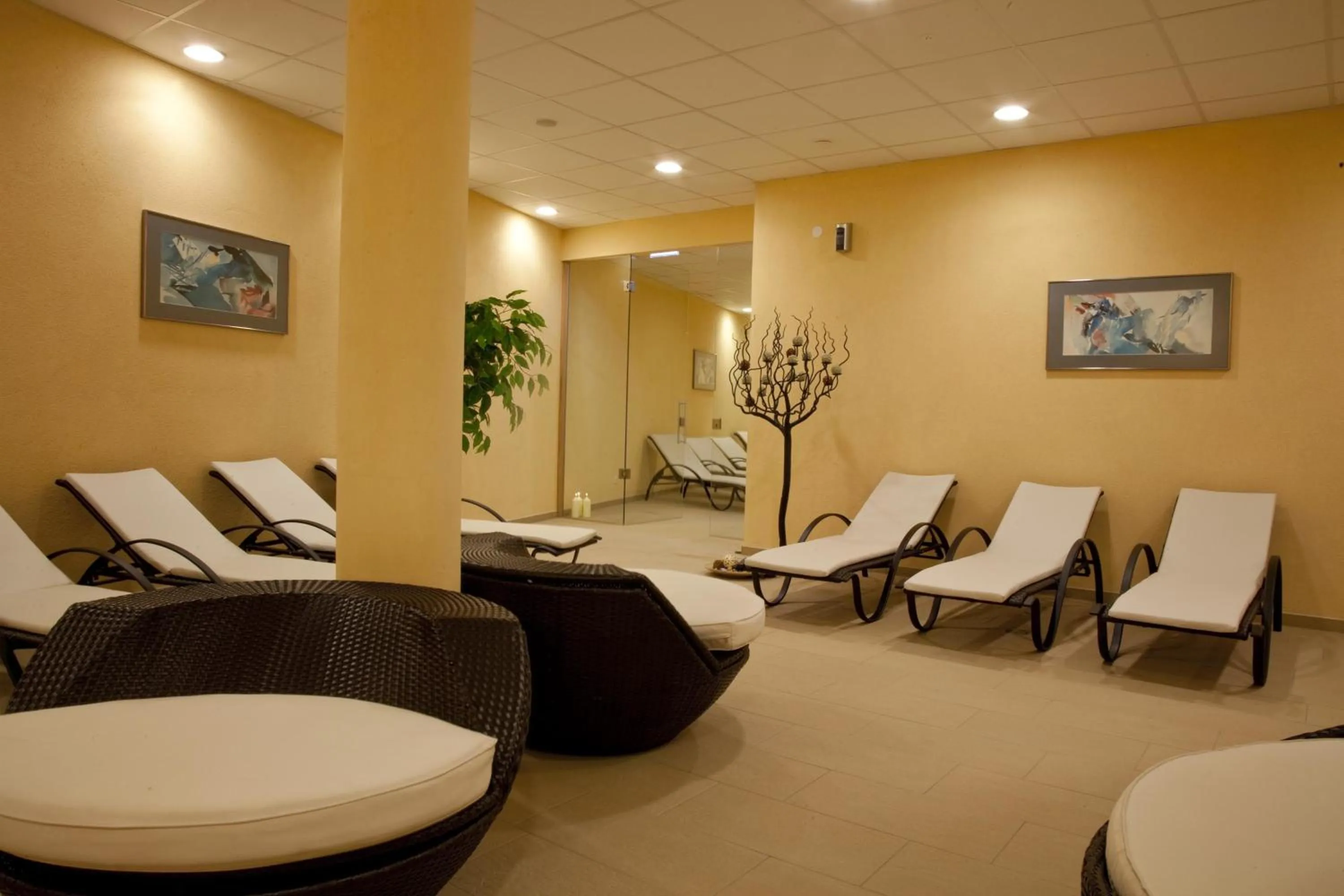 Spa and wellness centre/facilities in Erlebnishotel Fendels