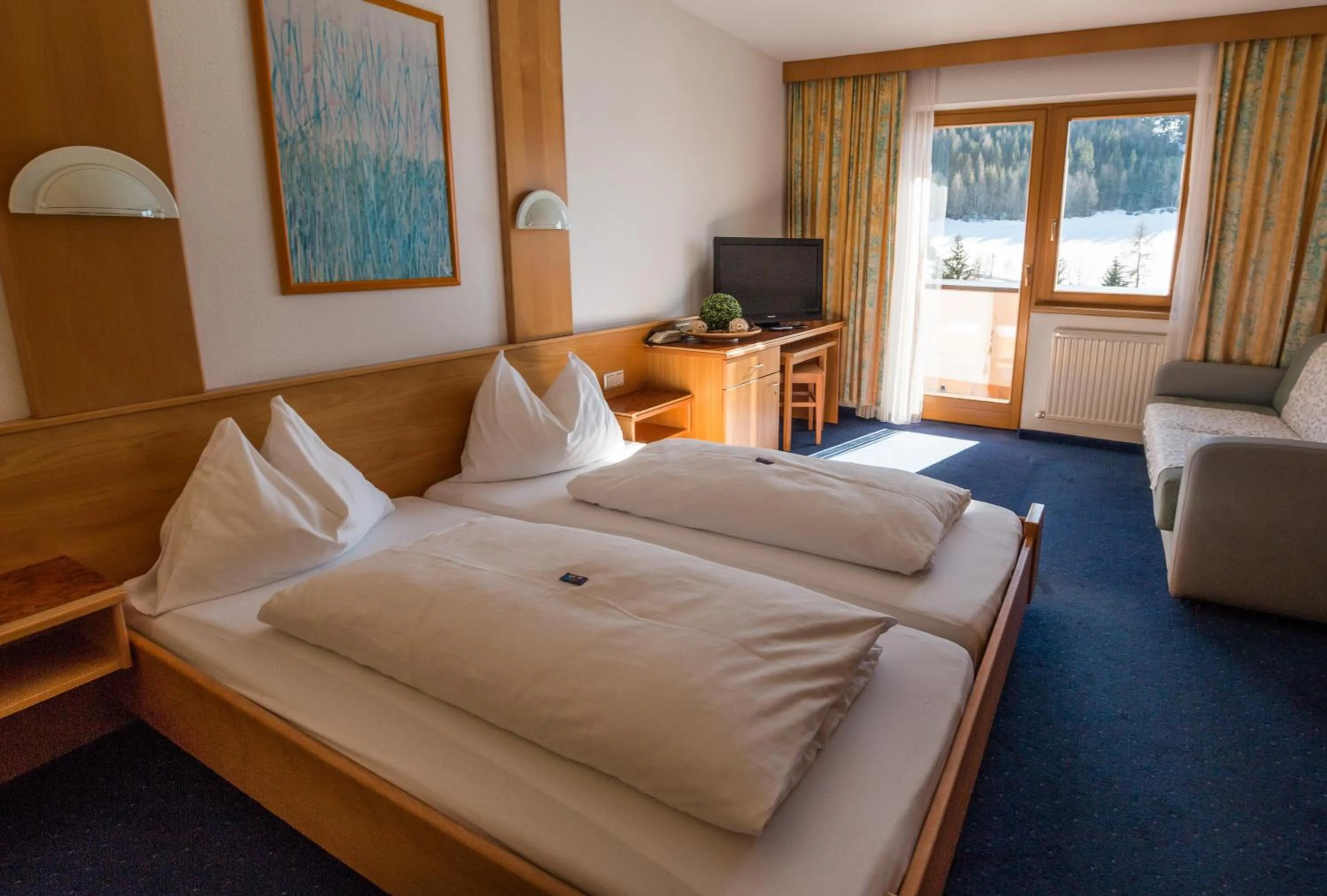Photo of the whole room, Bed in Erlebnishotel Fendels