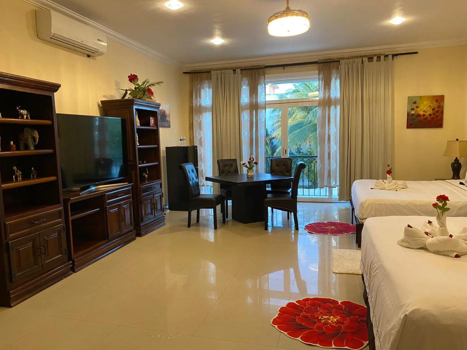 Photo of the whole room in Villa Segovia Cozumel