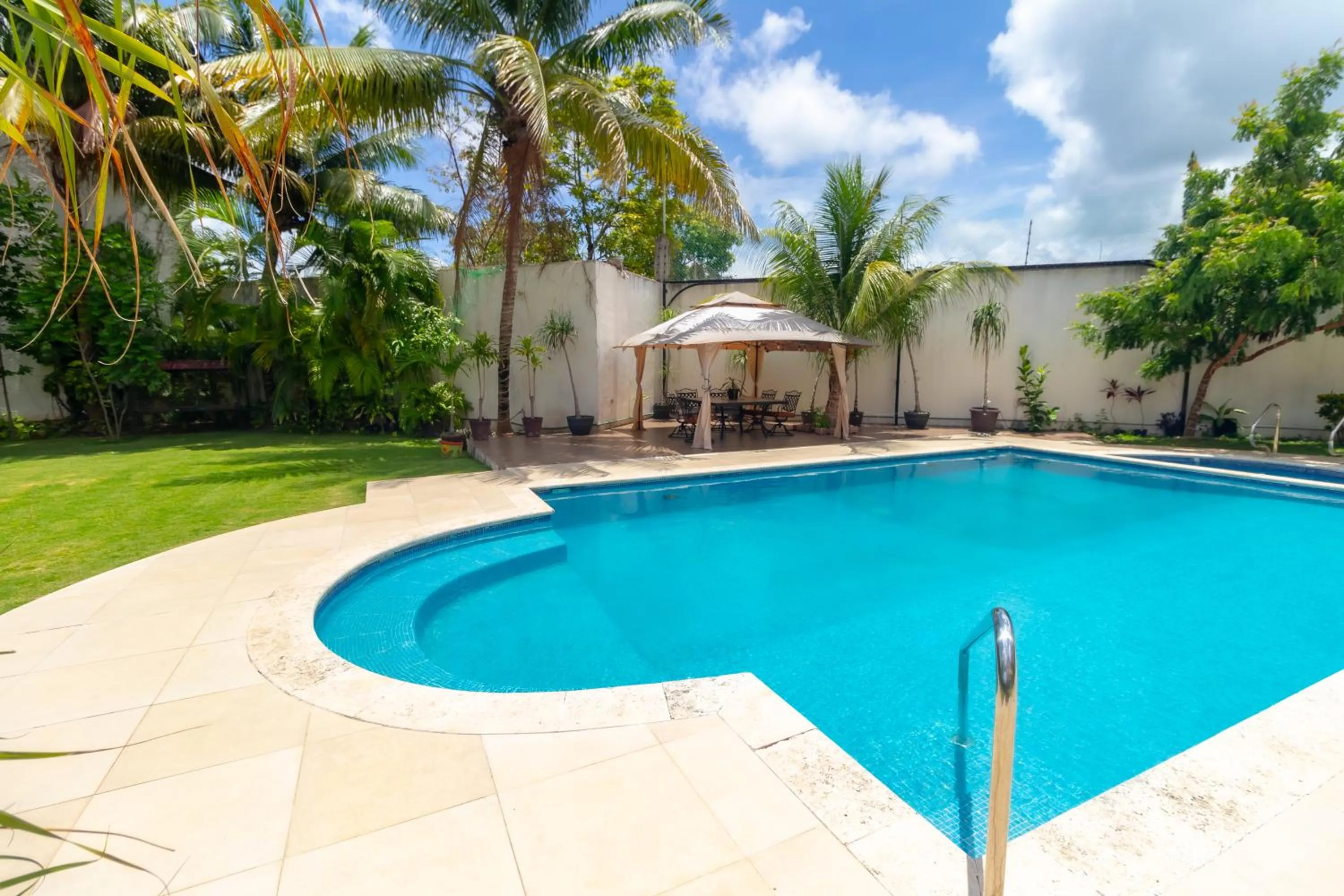 Swimming pool in Villa Segovia Cozumel