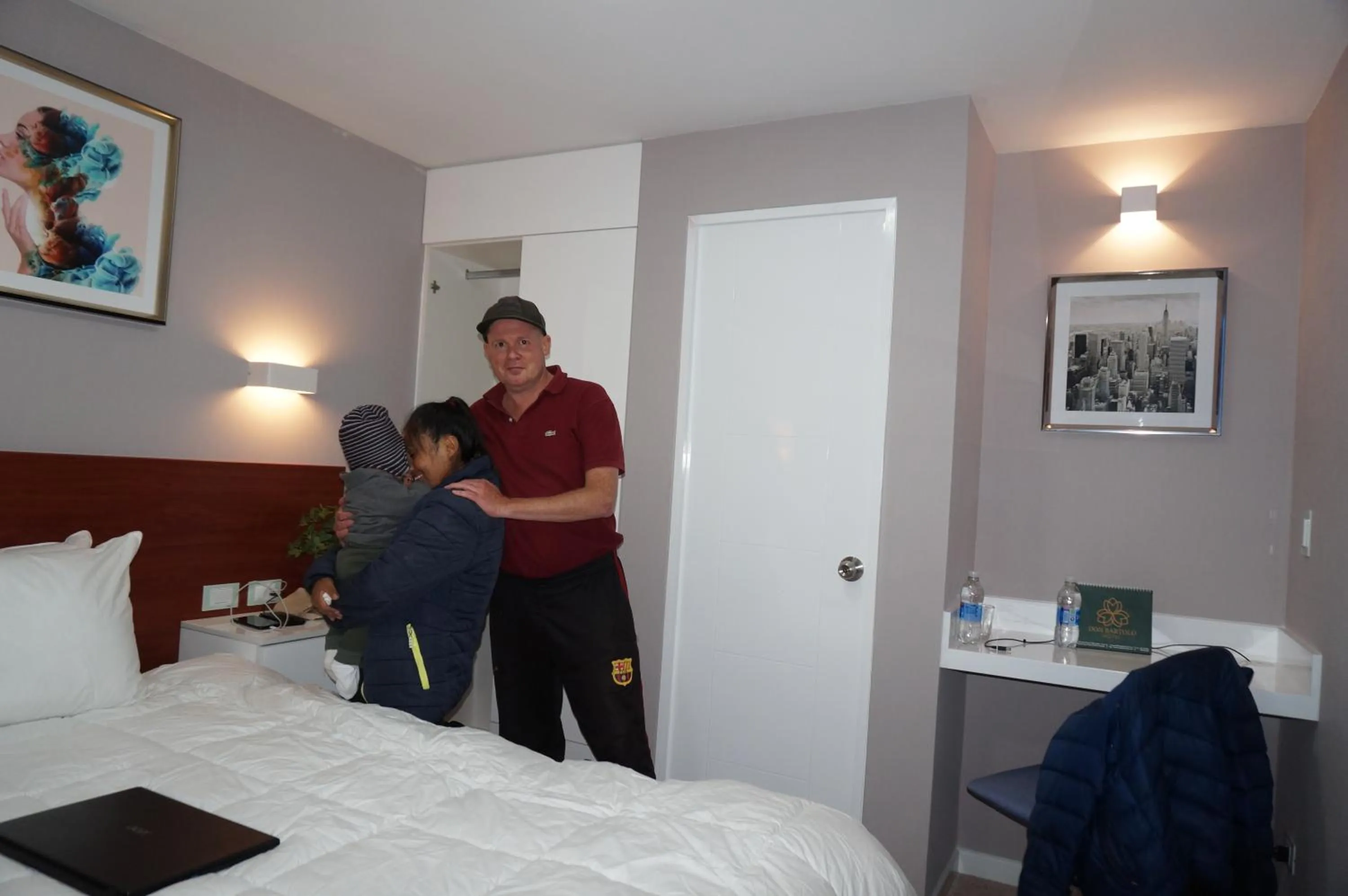 People in Hotel Don Bartolo