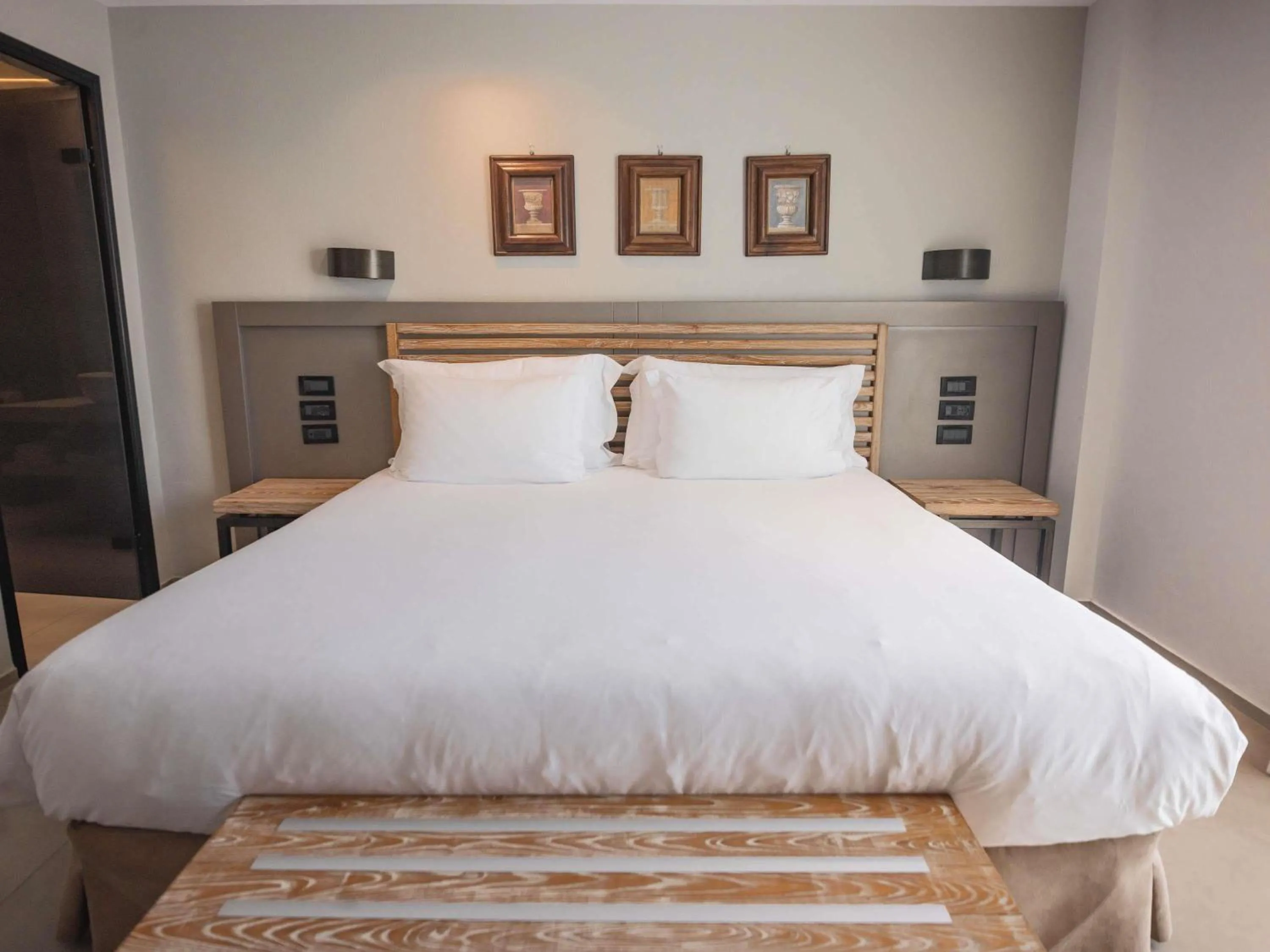 Bedroom, Bed in Movenpick Resort Agios Nikolaos Sivota