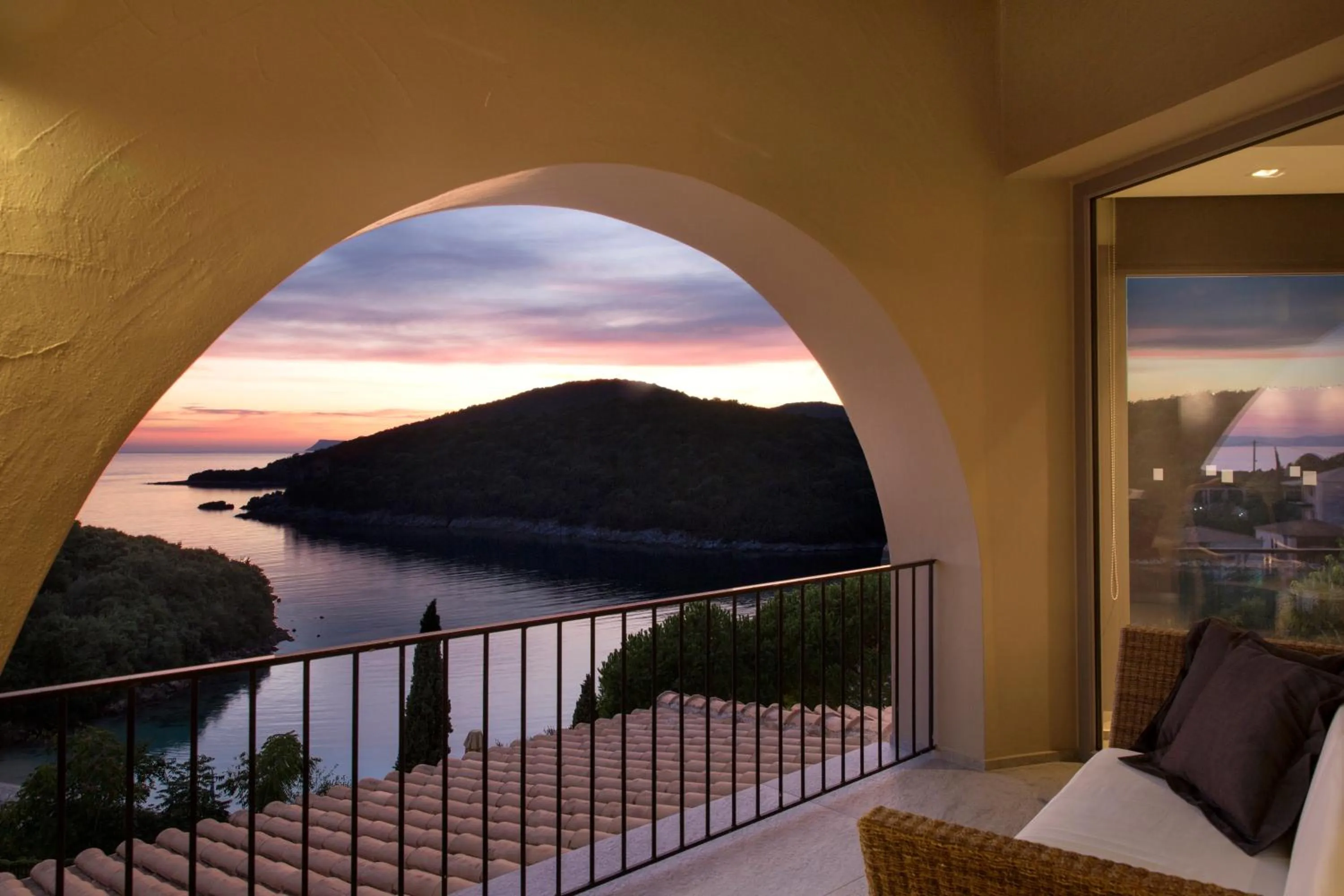 Lobby or reception in Movenpick Resort Agios Nikolaos Sivota