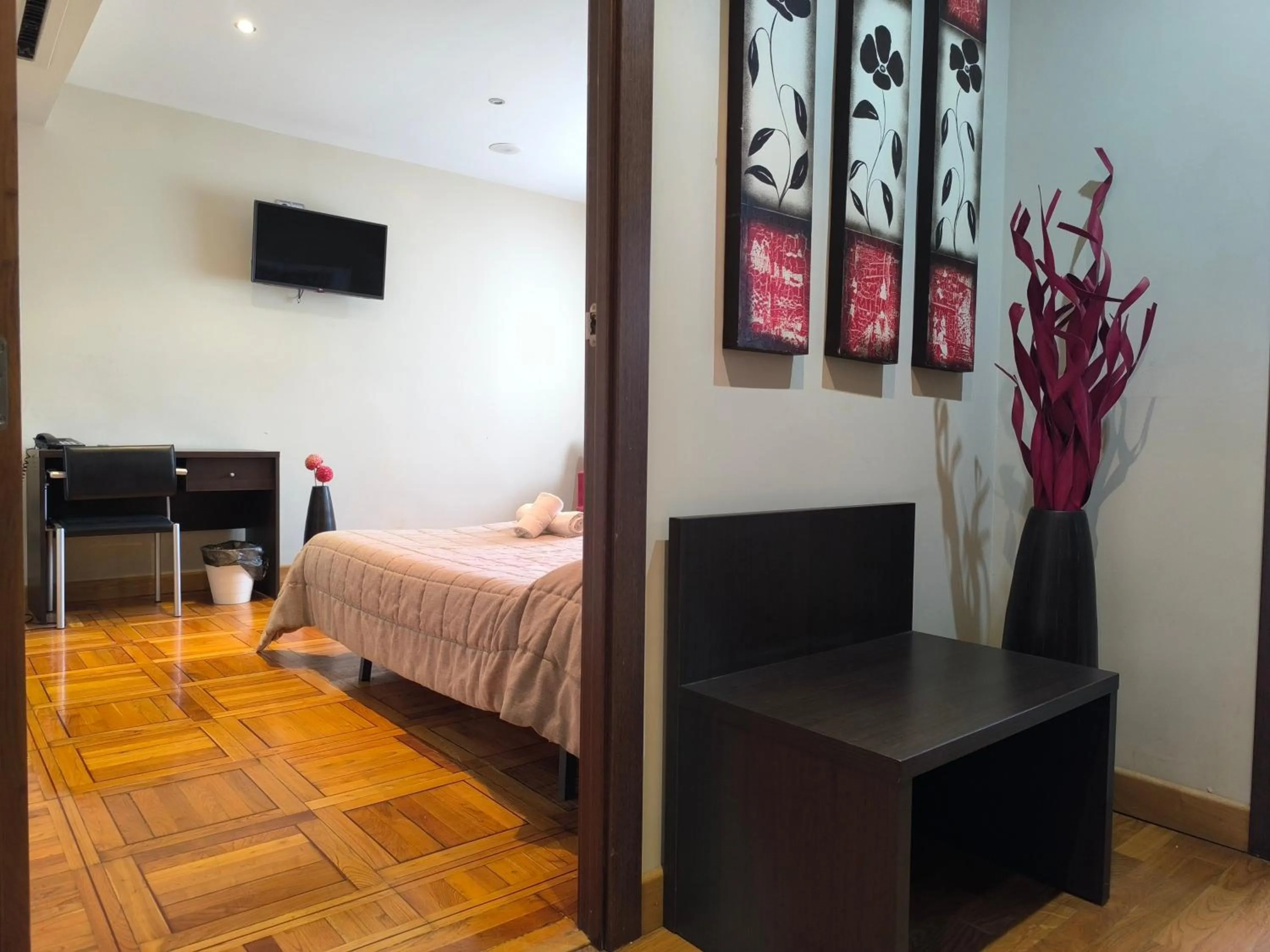 Bed in Hotel Santa Barbara