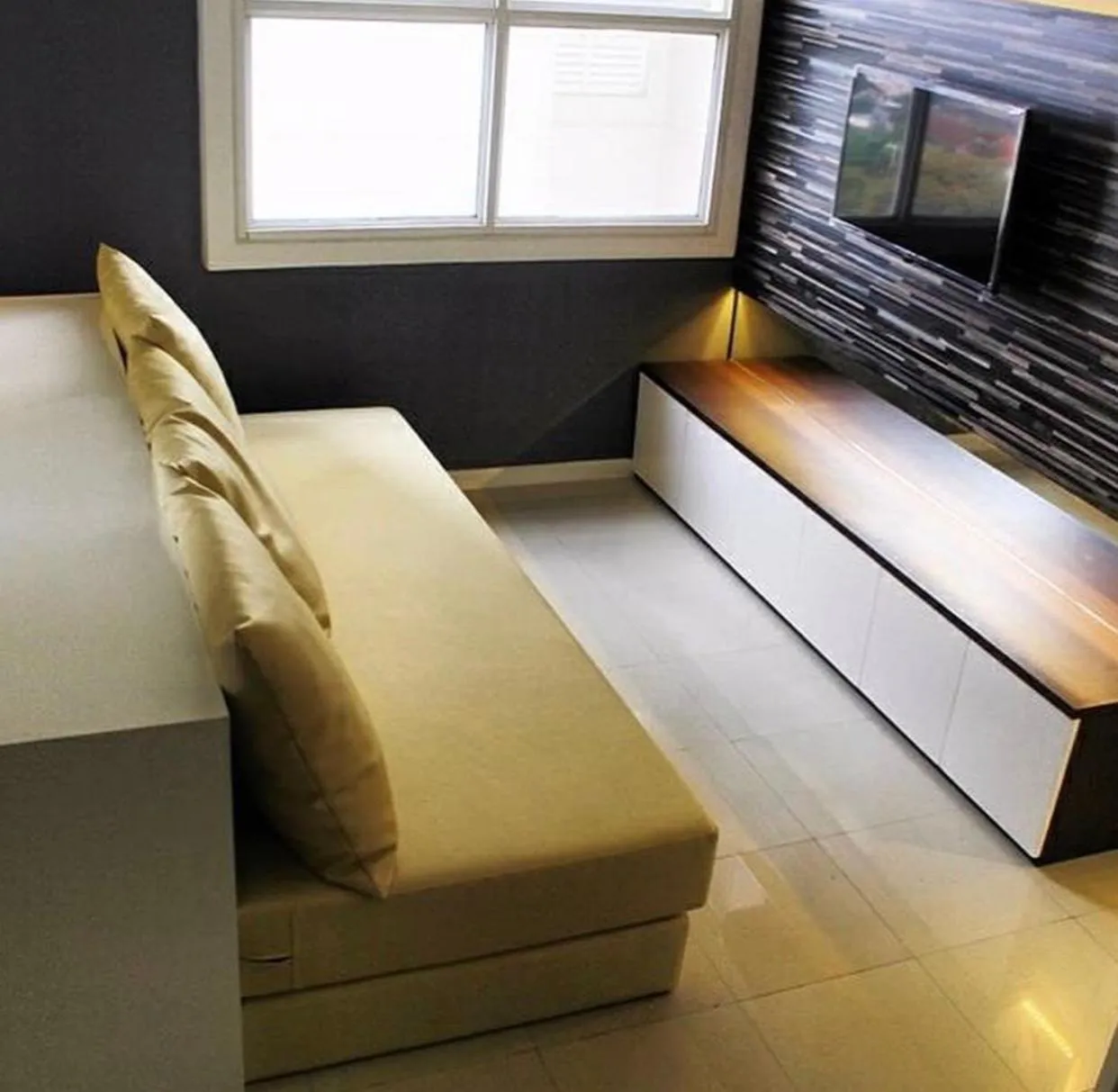 Bed in Sam’s Parahyangan Residence