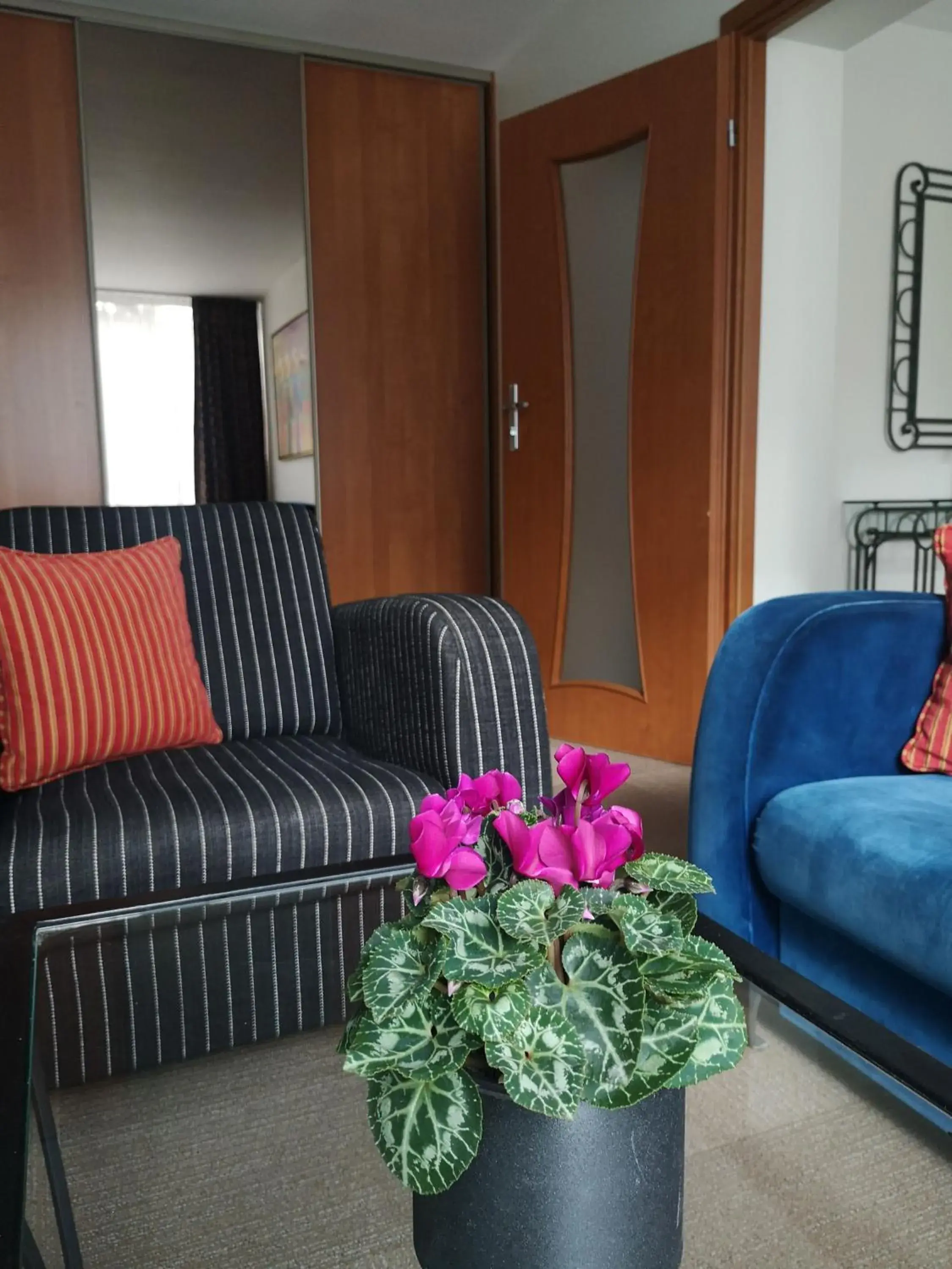 Double Room in MEDEA Apartments by UPA Double Room in MEDEA Apartments by UPA