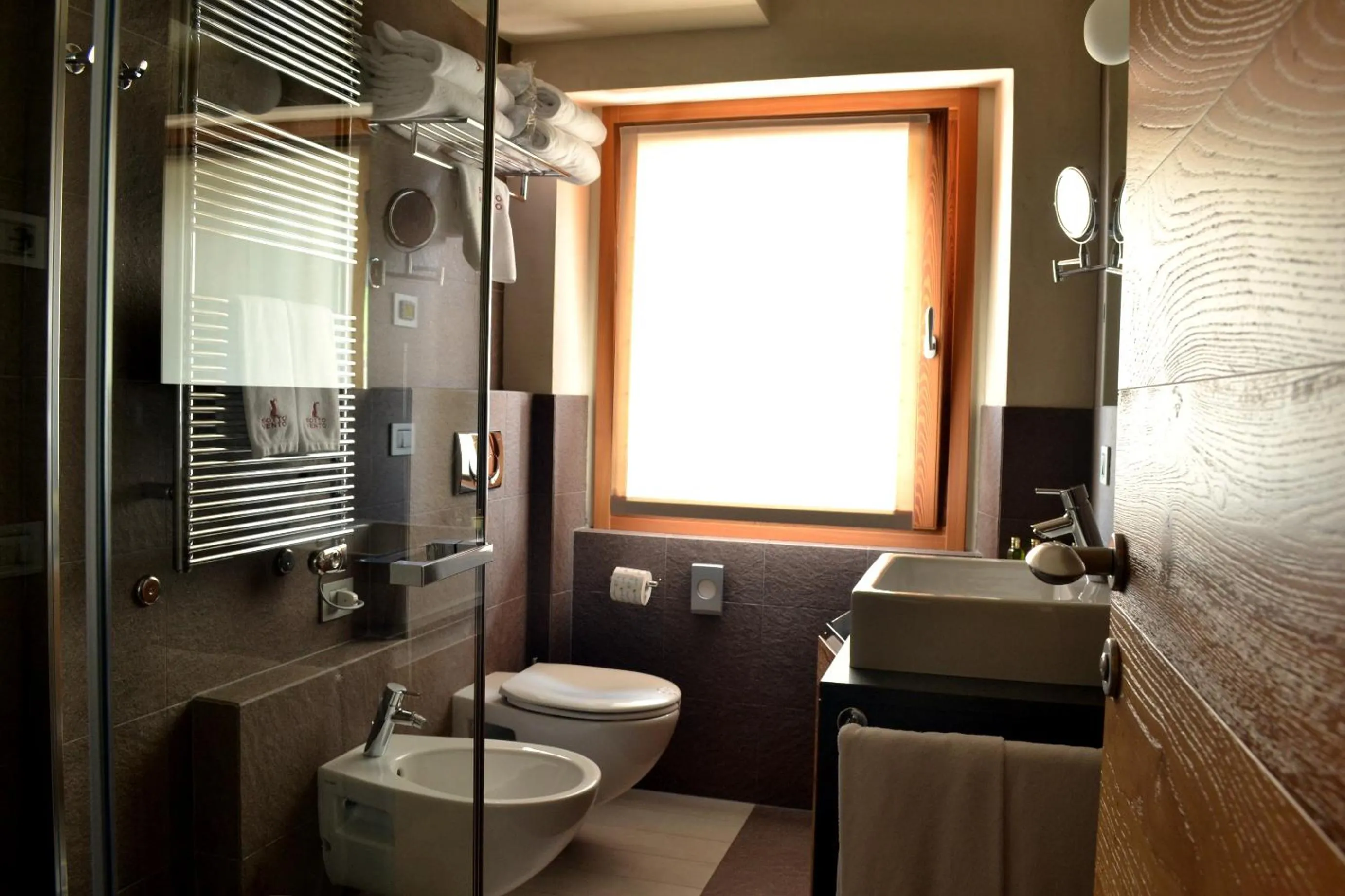 Shower in Sottovento Luxury Hospitality