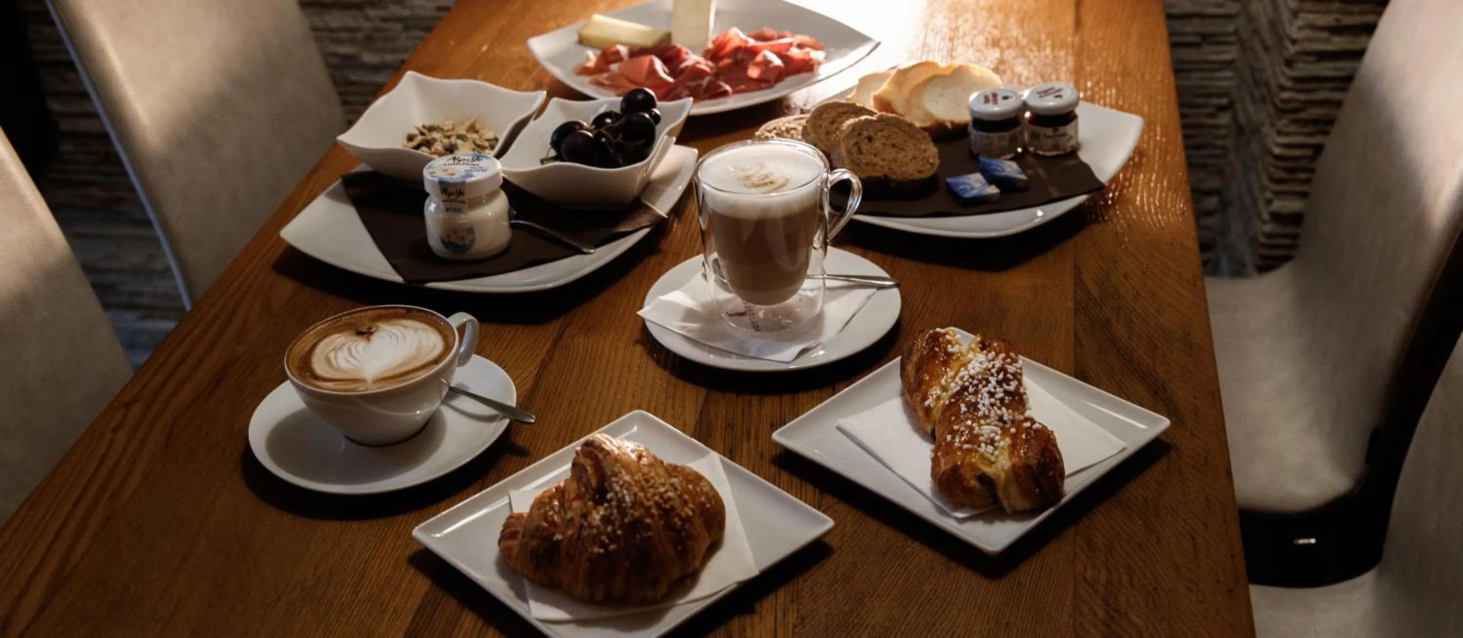 Food and drinks in Sottovento Luxury Hospitality