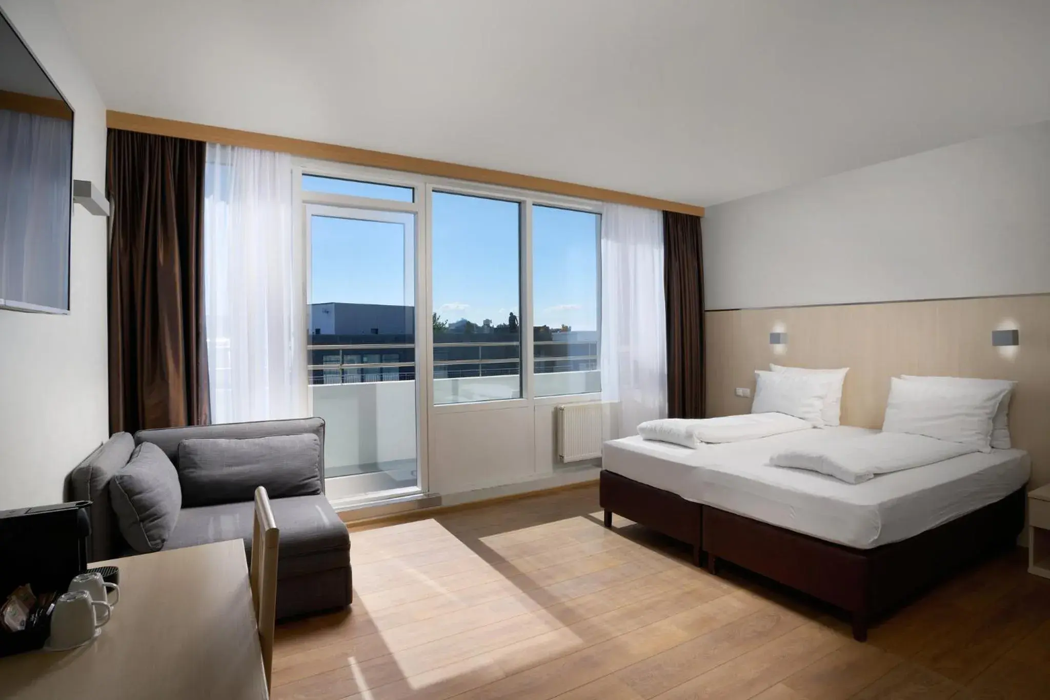 Standard Triple Room in Hotel Klettur Standard Triple Room in Hotel Klettur