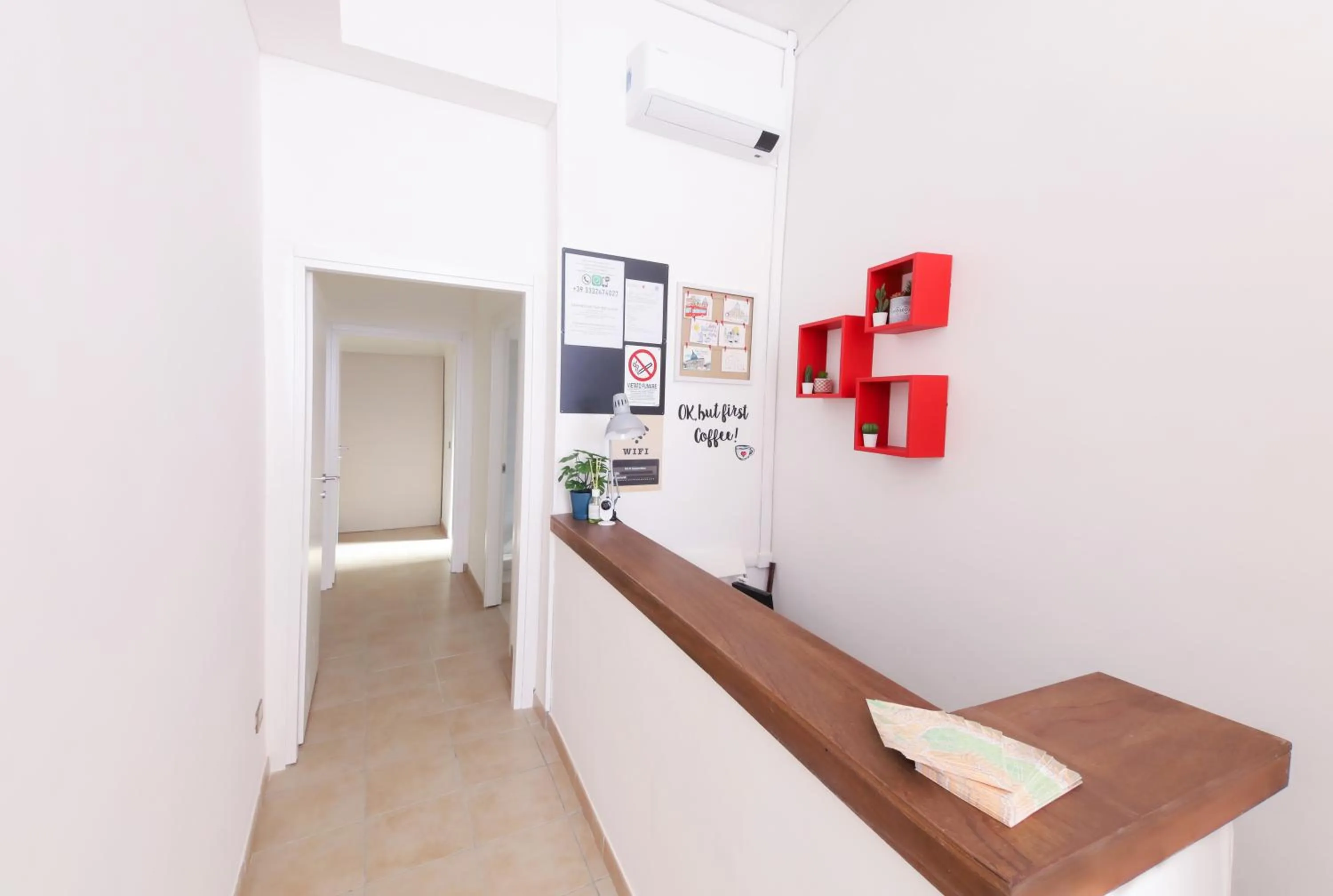 Lobby or reception in Cielo Vaticano Guest House