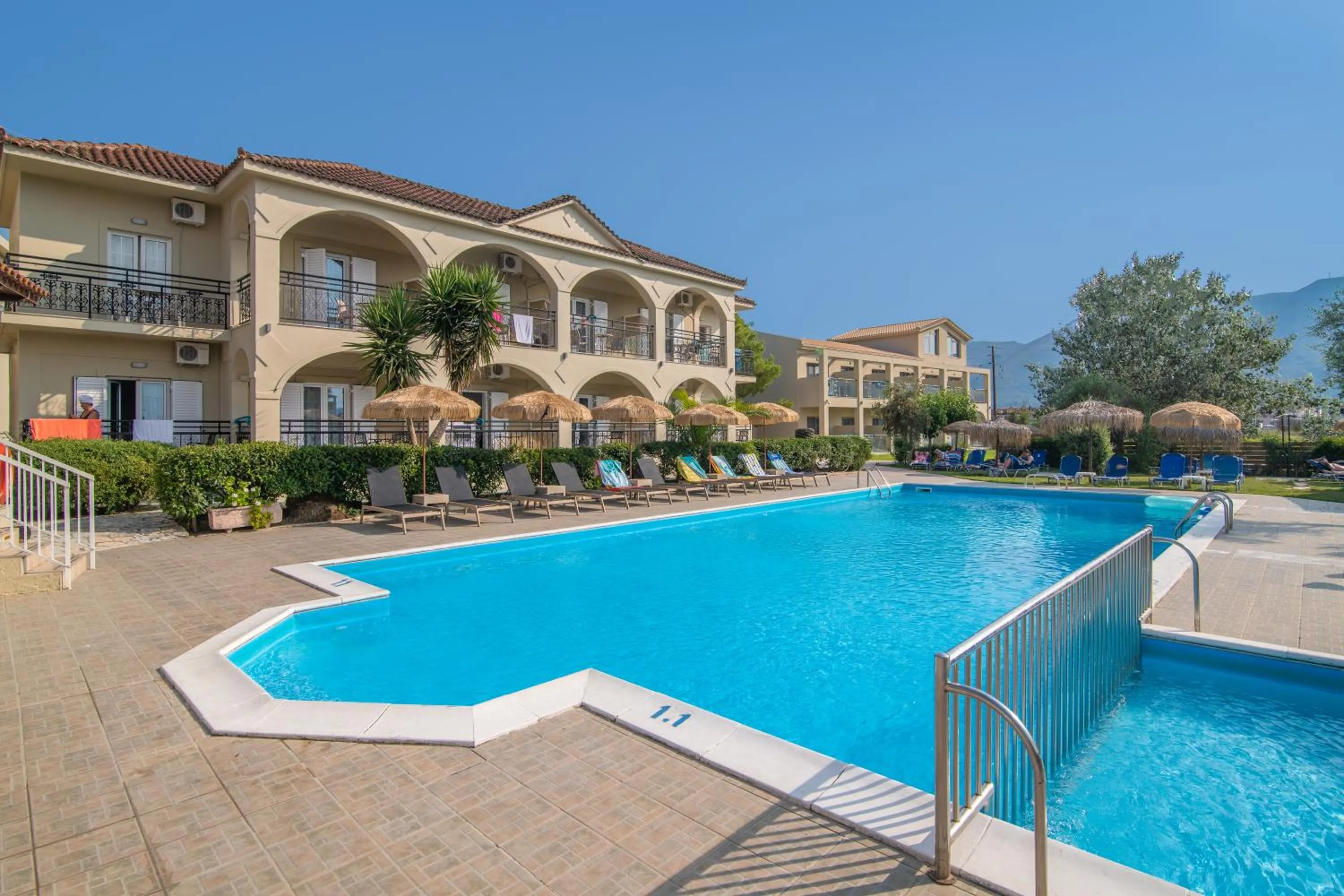 Property building in Grapevines Hotel