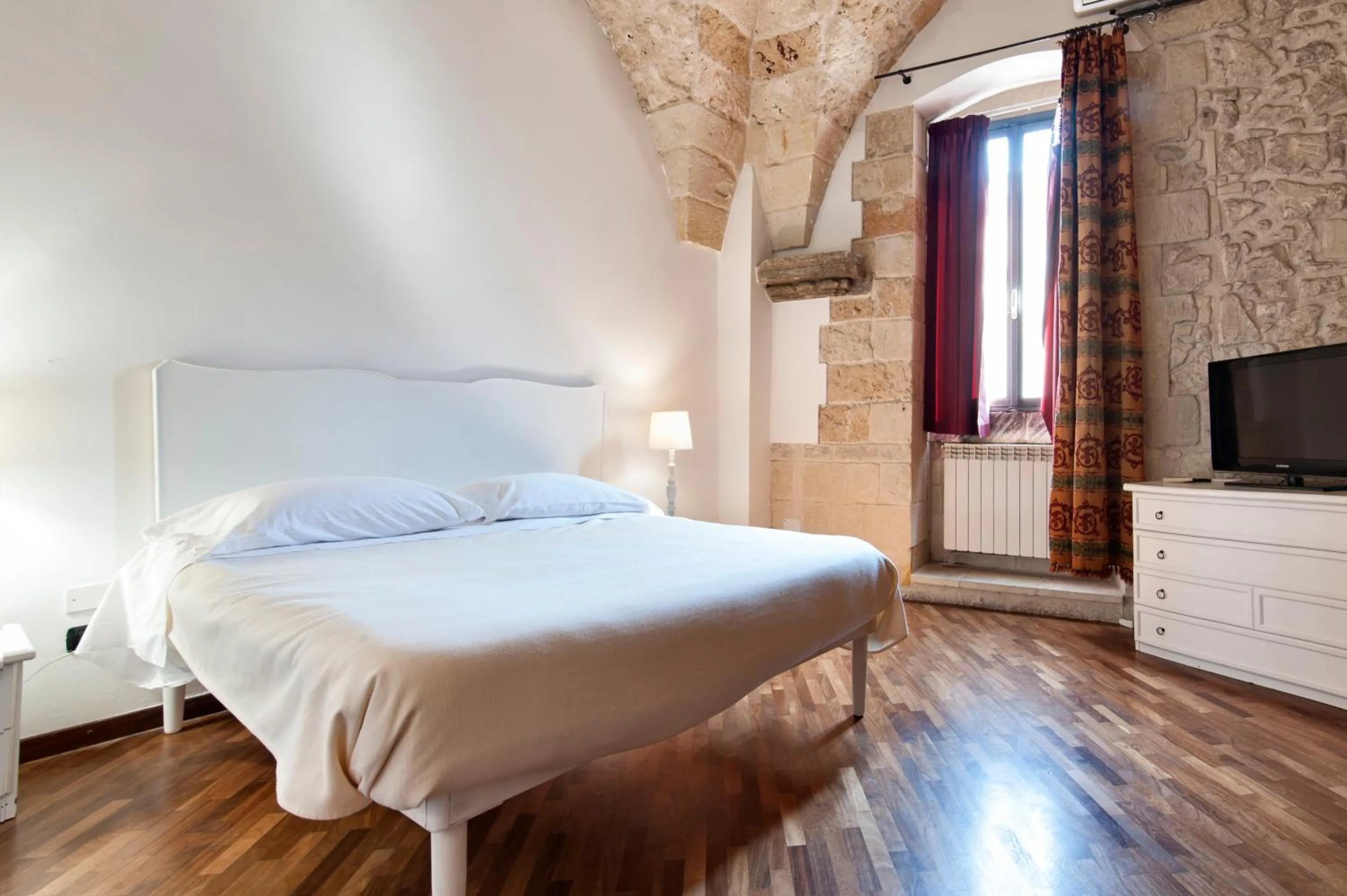 Bedroom, Bed in Chiesa Greca Suites - Lecce Selection