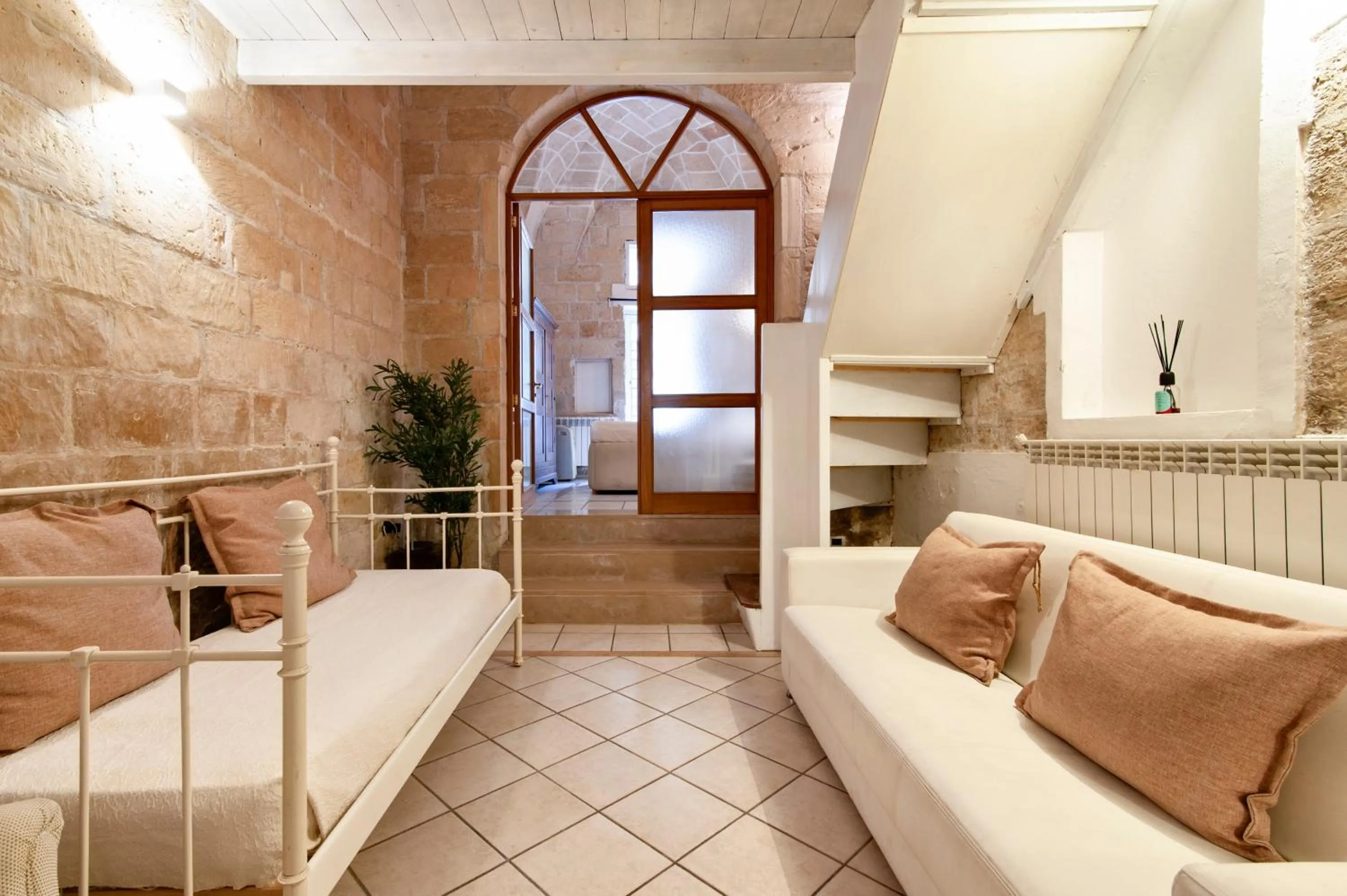 Living room, Bed in Chiesa Greca Suites - Lecce Selection