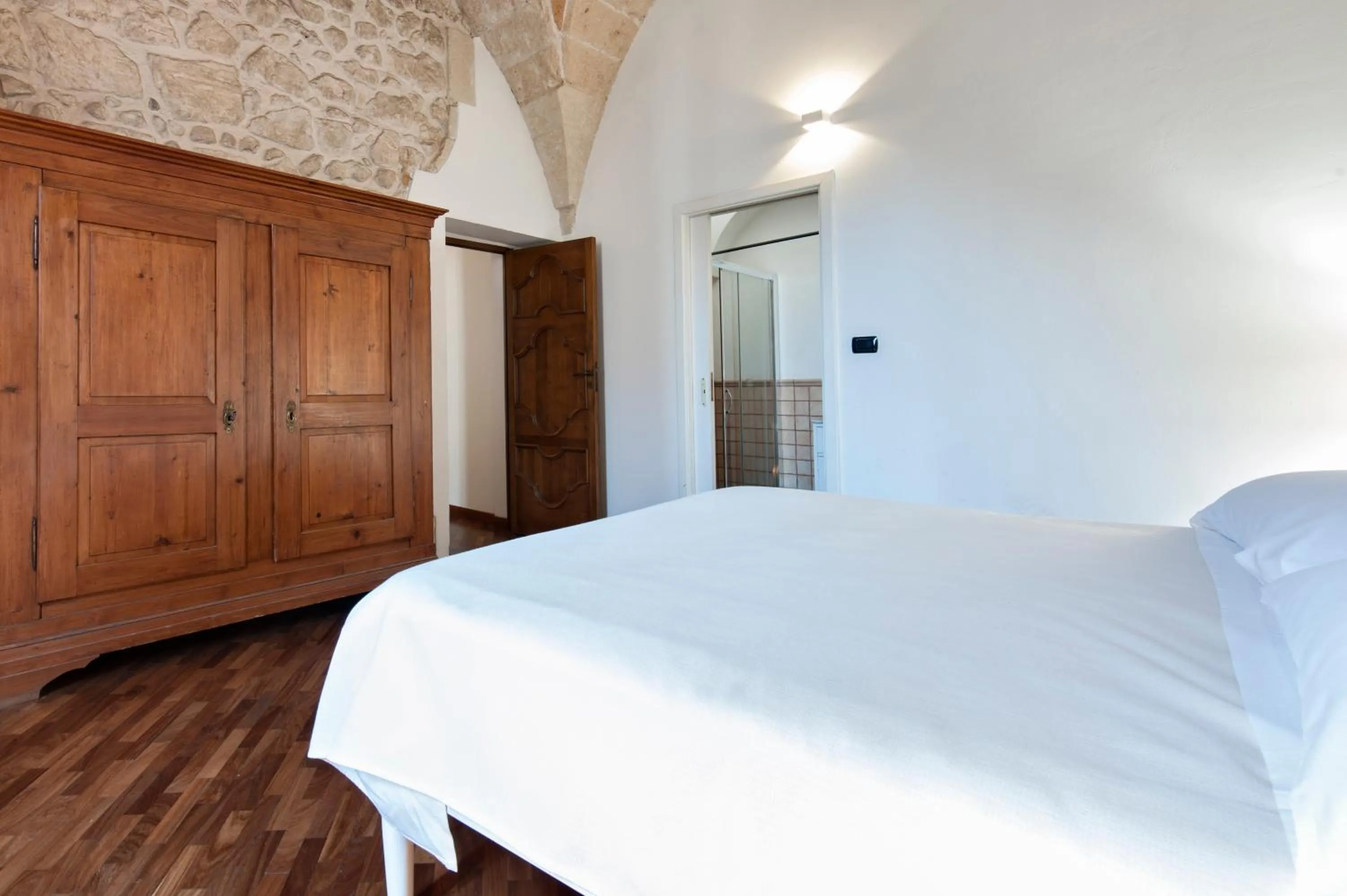 Bedroom, Bed in Chiesa Greca Suites - Lecce Selection