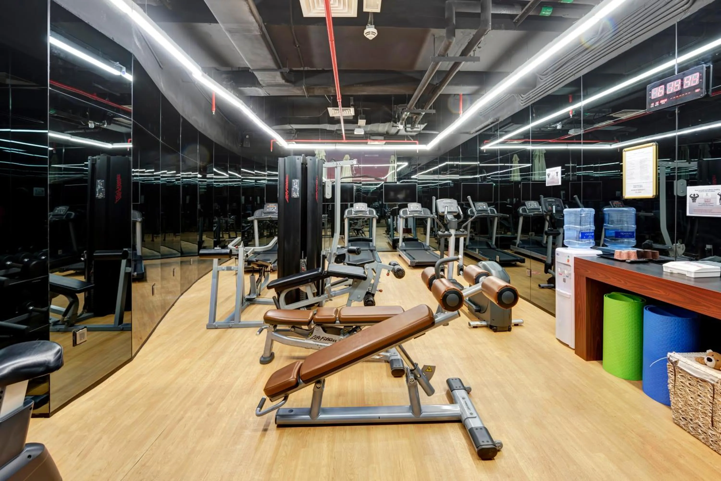 Fitness centre/facilities in Gevora Hotel