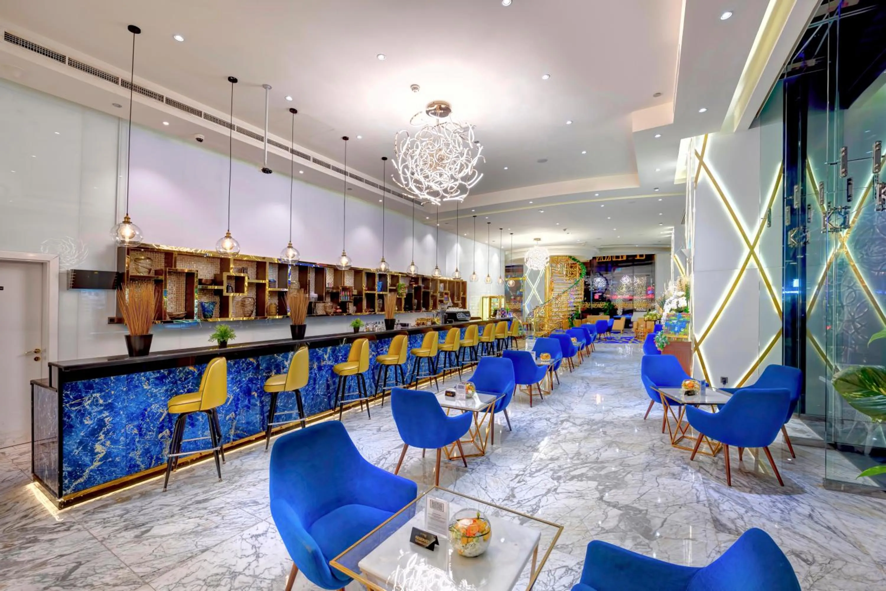 Restaurant/places to eat in Gevora Hotel