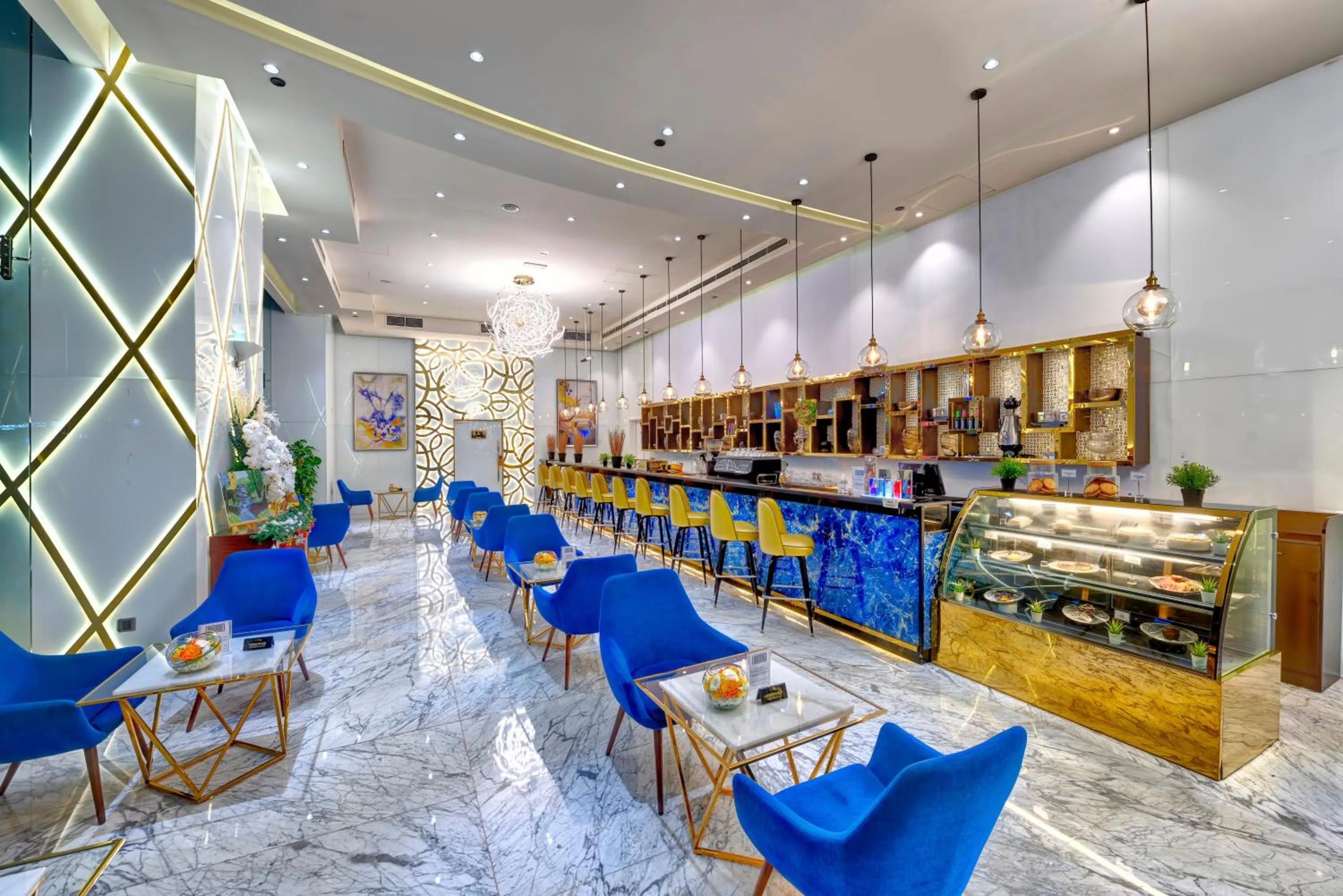 Restaurant/places to eat in Gevora Hotel