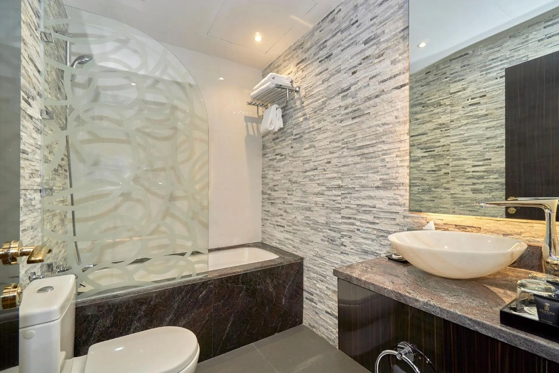 Bathroom in Gevora Hotel