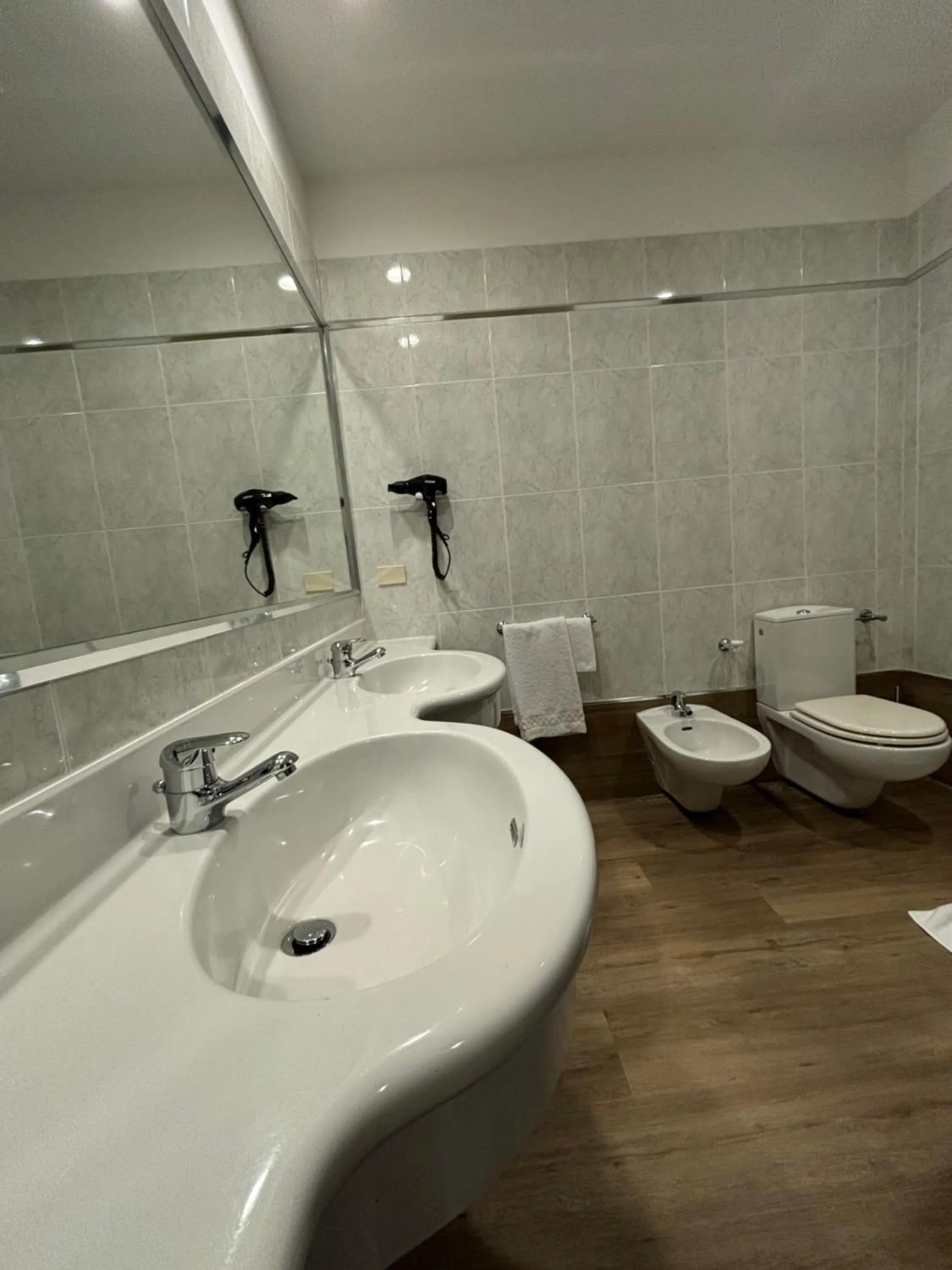 Bathroom in Hotel Touring