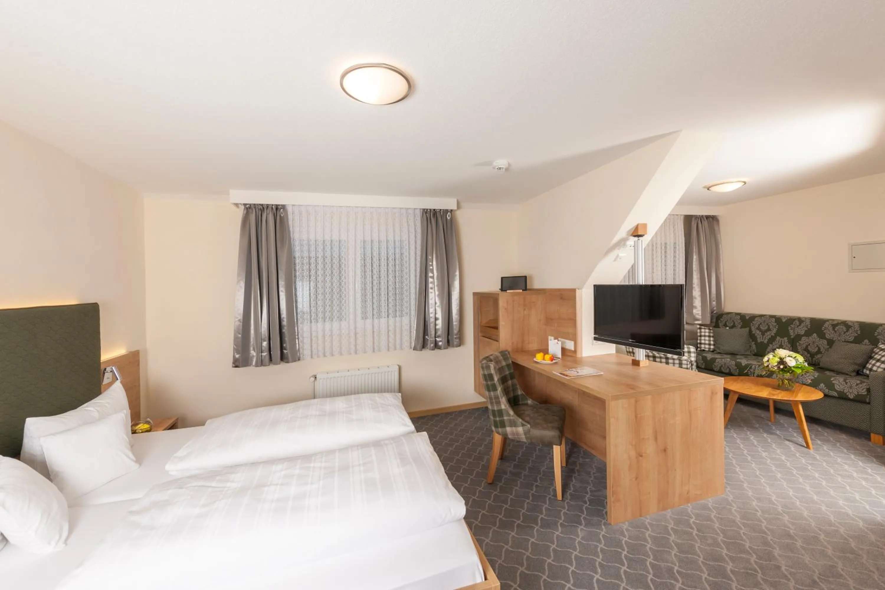 Photo of the whole room in Hotel Rössle