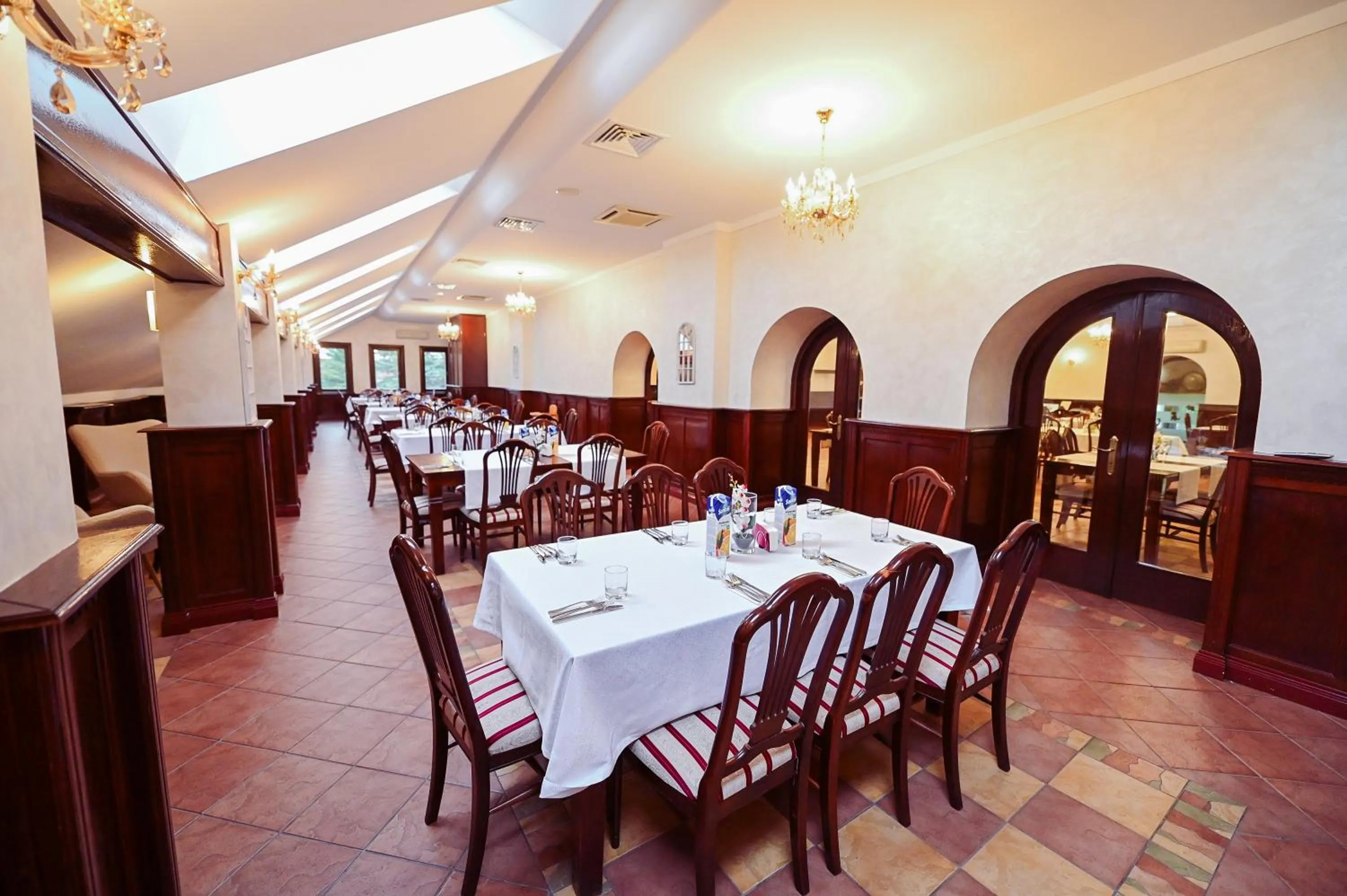 Restaurant/places to eat in Conacul Domnesc